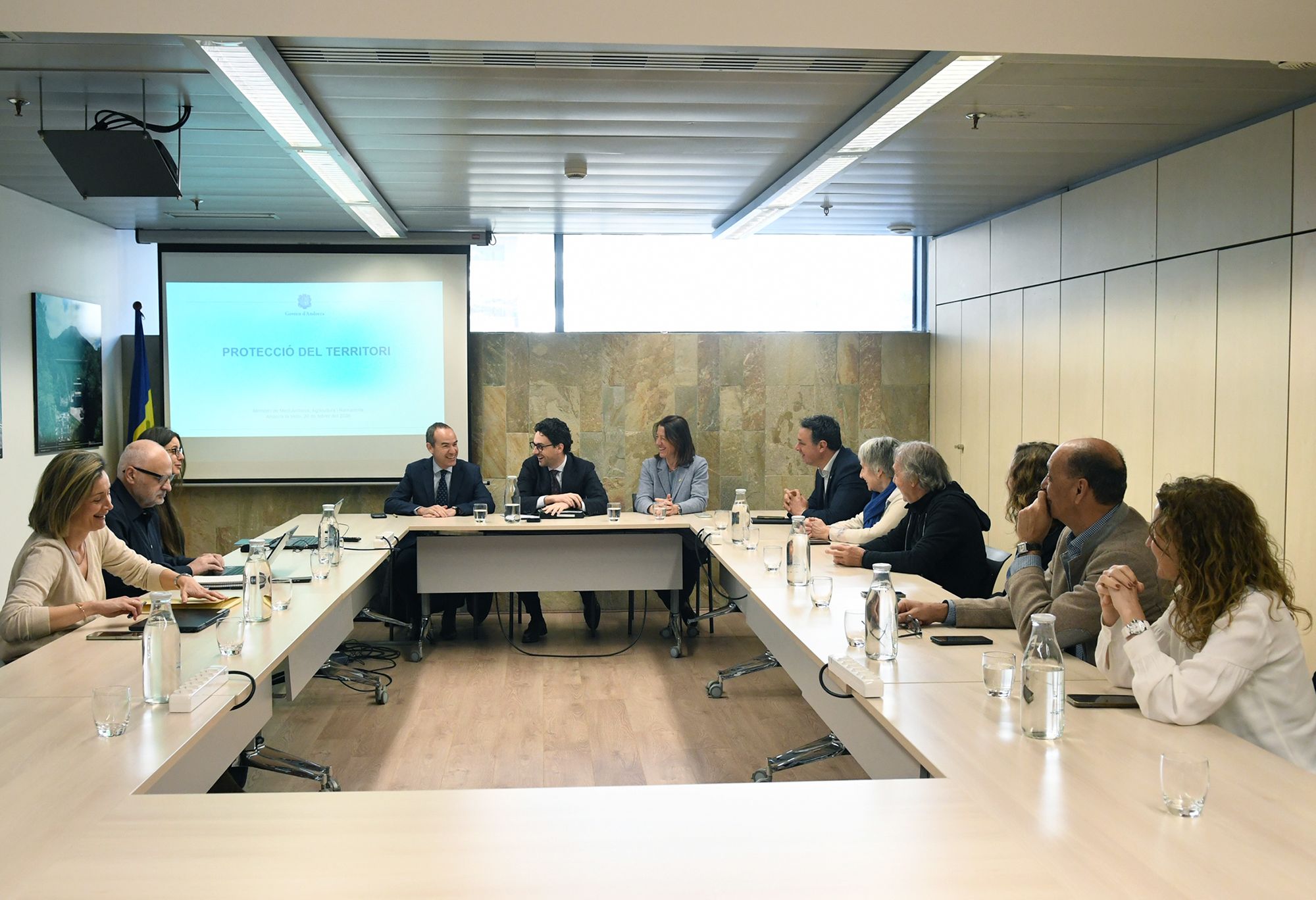 Guillem Casal es reuneix amb exministres de Medi Ambient per parlar del projecte del parc natural nacional.
