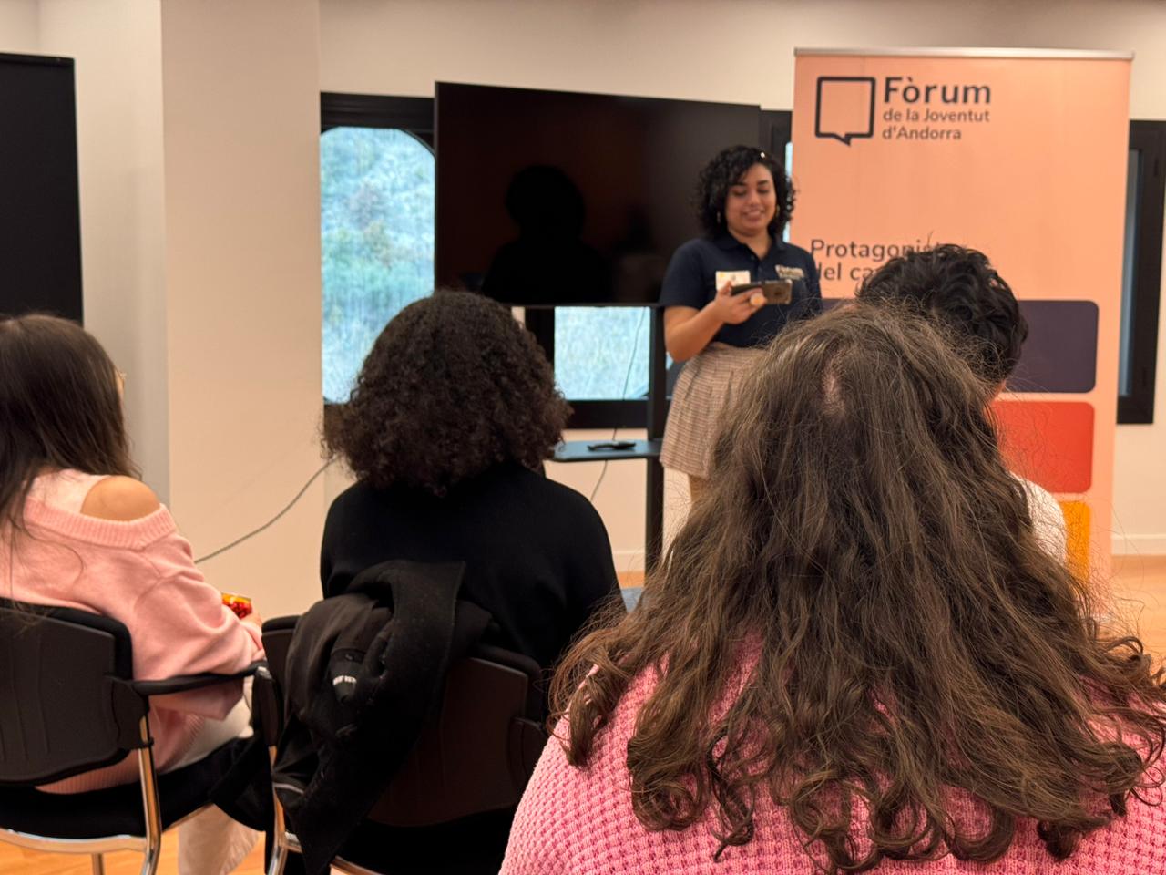 Lisa Cruz, durant l'assemblea de rendició de comptes. Lisa Cruz, durant l'assemblea de rendició de comptes.