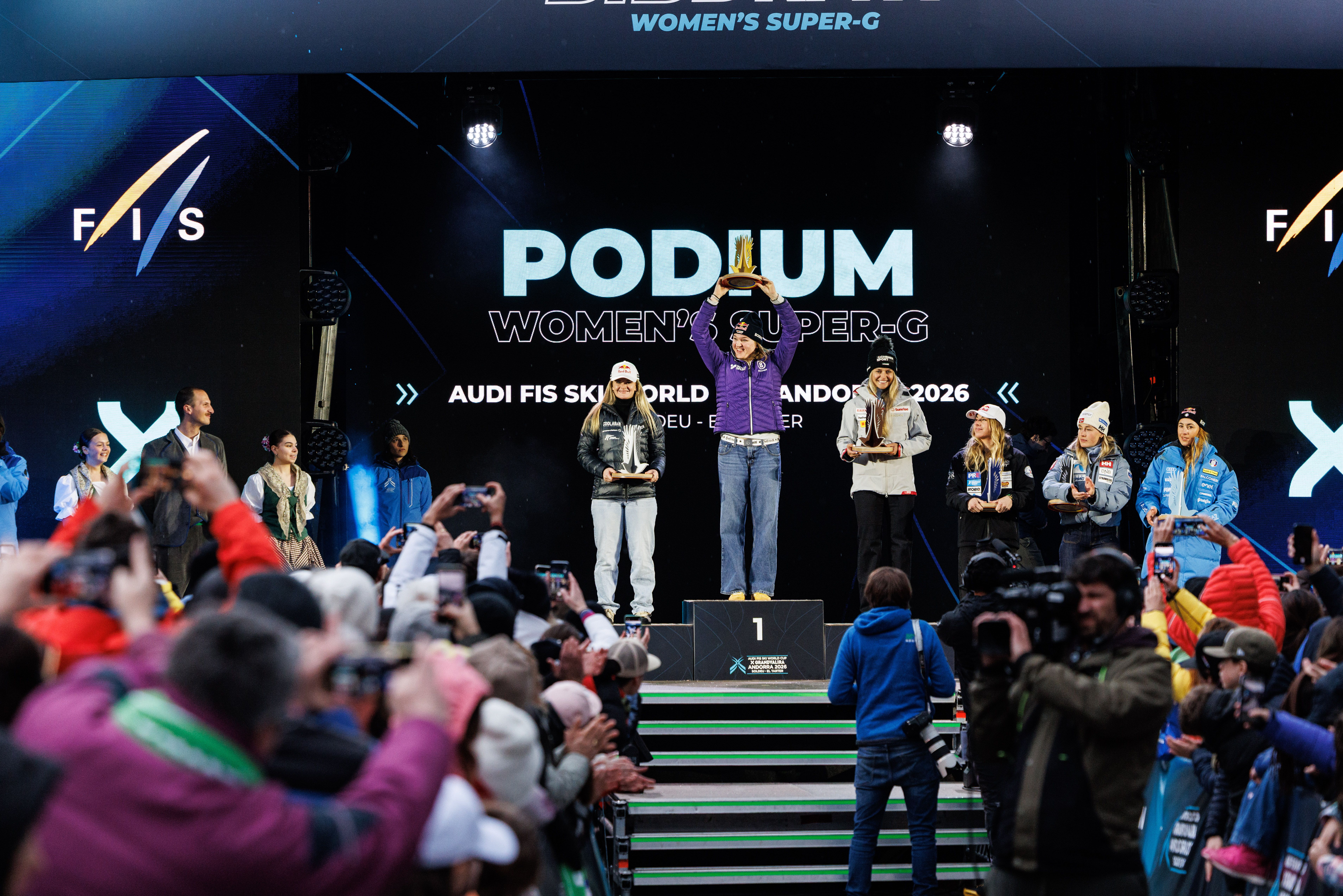 A Canillo s'ha repetit el podi aquesta tarda a la plaça Carlemany. 