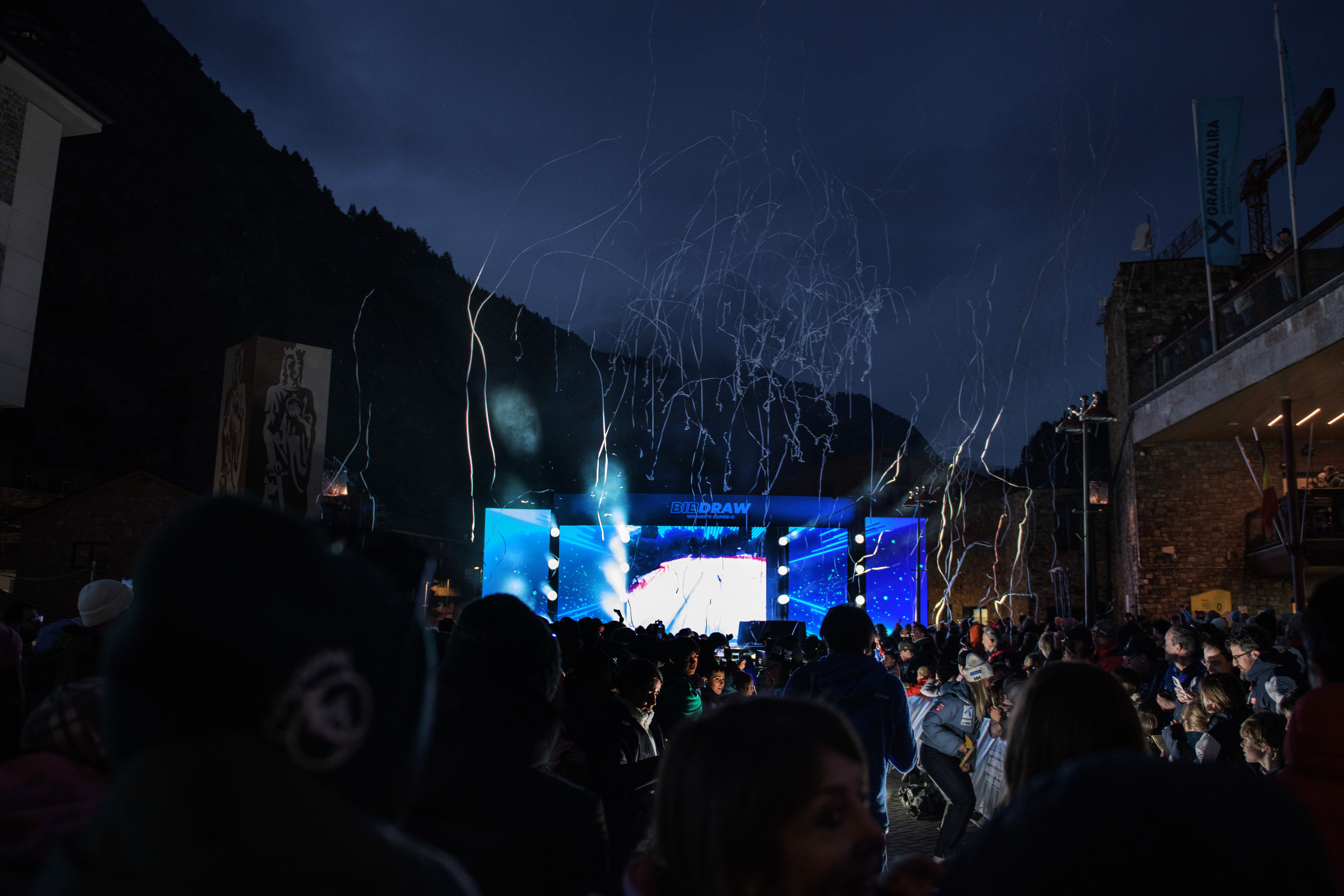 Forta expectació per al sorteig de dorsals del supergegant de diumenge.