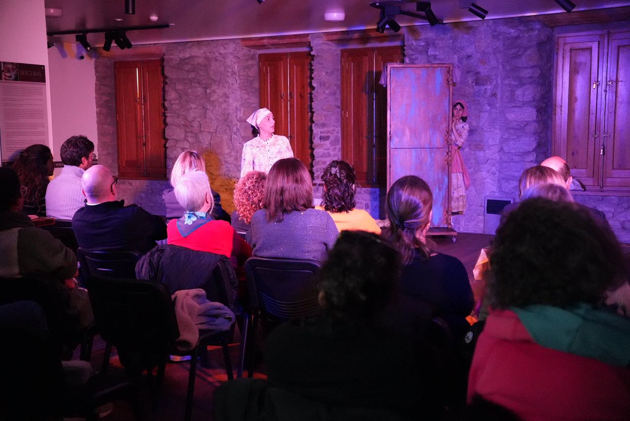 Una de les representacions teatrals d'aquest diumenge. Una de les representacions teatrals d'aquest diumenge.