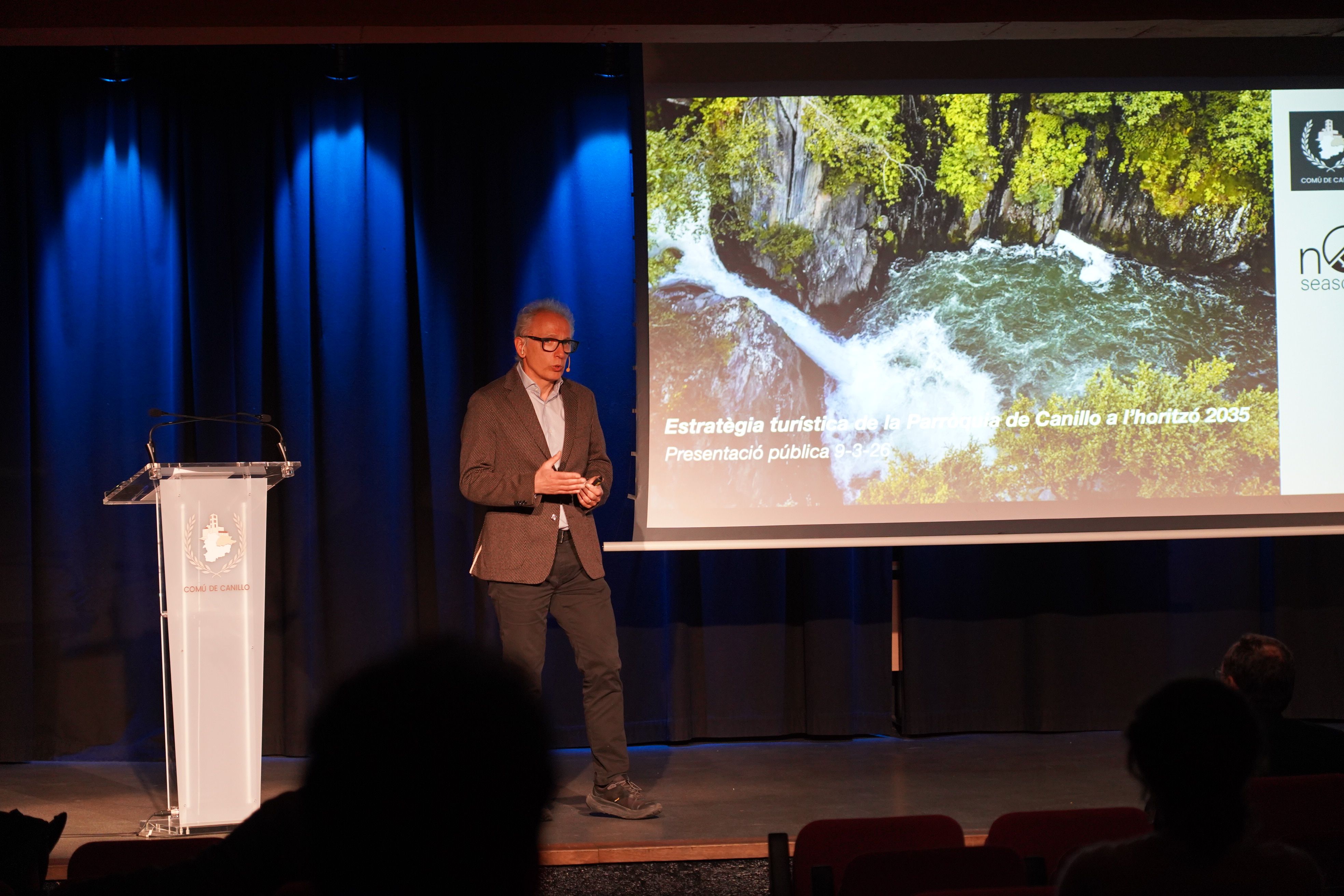 l’excònsol i representant de Grup JAT SL, Francesc Camp, durant la presentació de l'estratègia turística de Canillo.