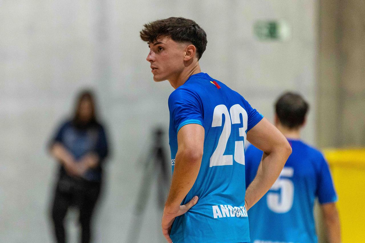 Brayan Pinto durant un partit.