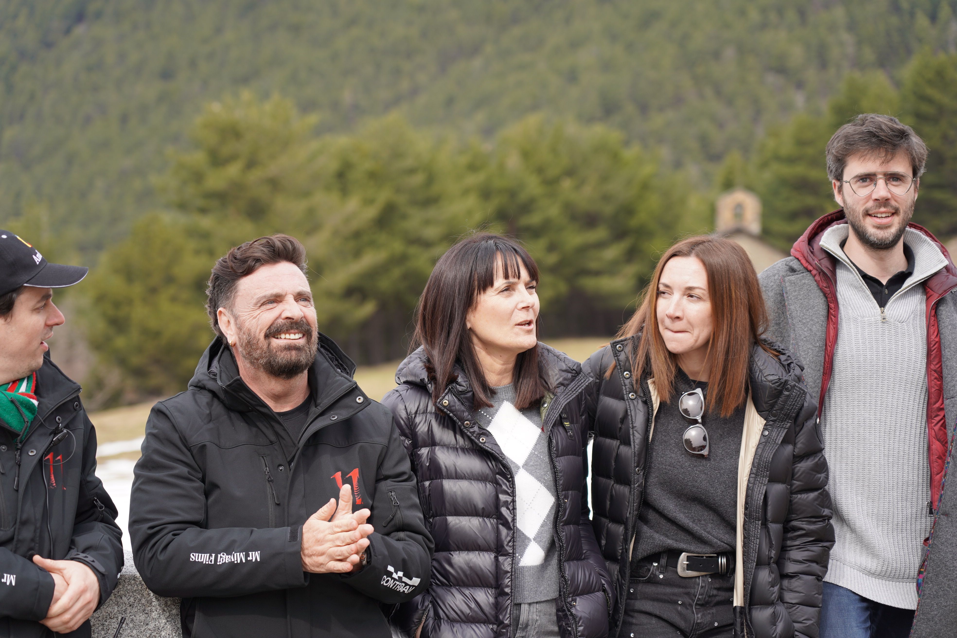 El productor espanyol, David Matamoros, la ministra Mònica Bonell i els cònsols de Sant Julià, Cerni Cairat i Sofia Cortesao.