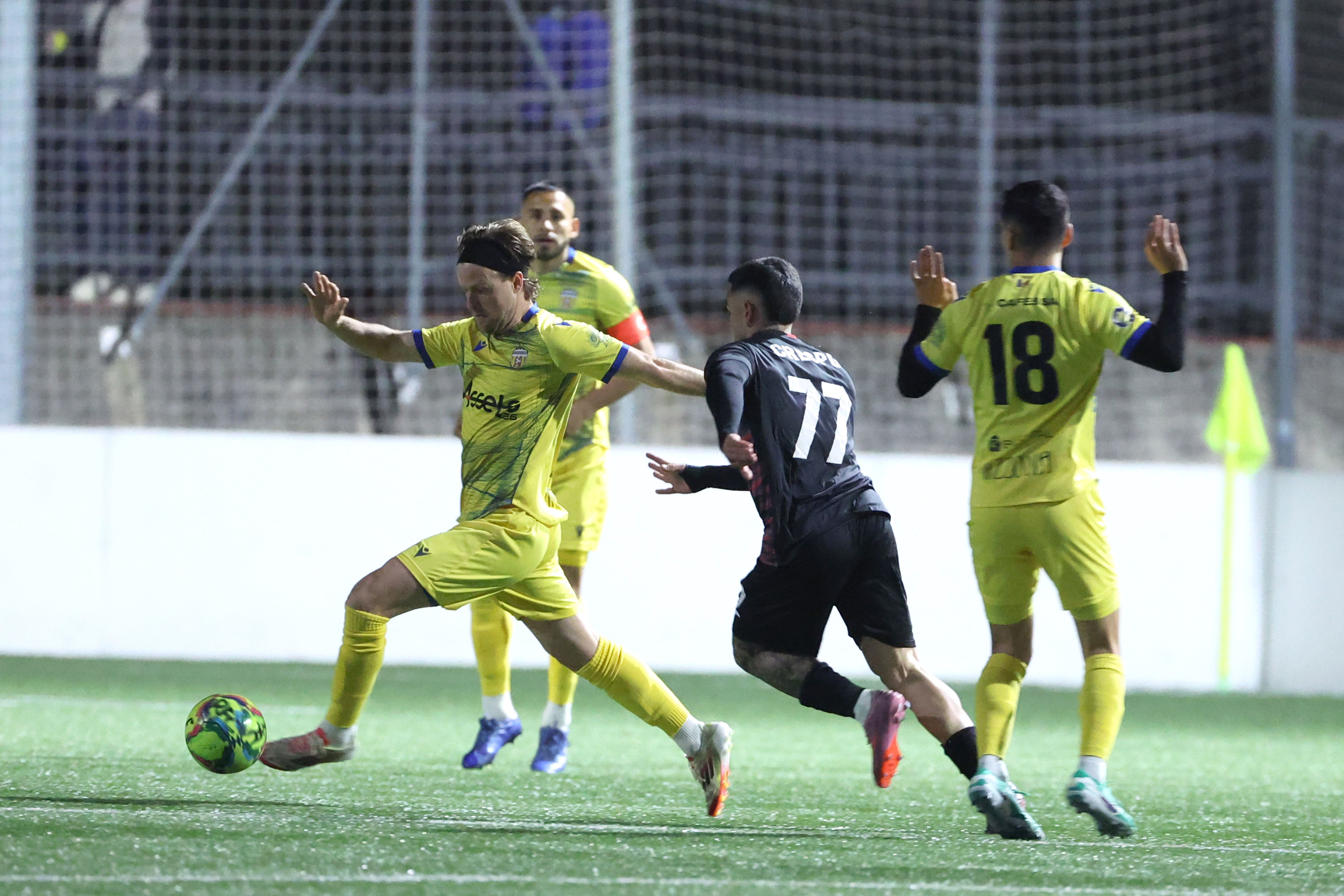 Ranger's i FC Santa Coloma han lliurat un duel molt intens que ha caigut del costat colomenc.