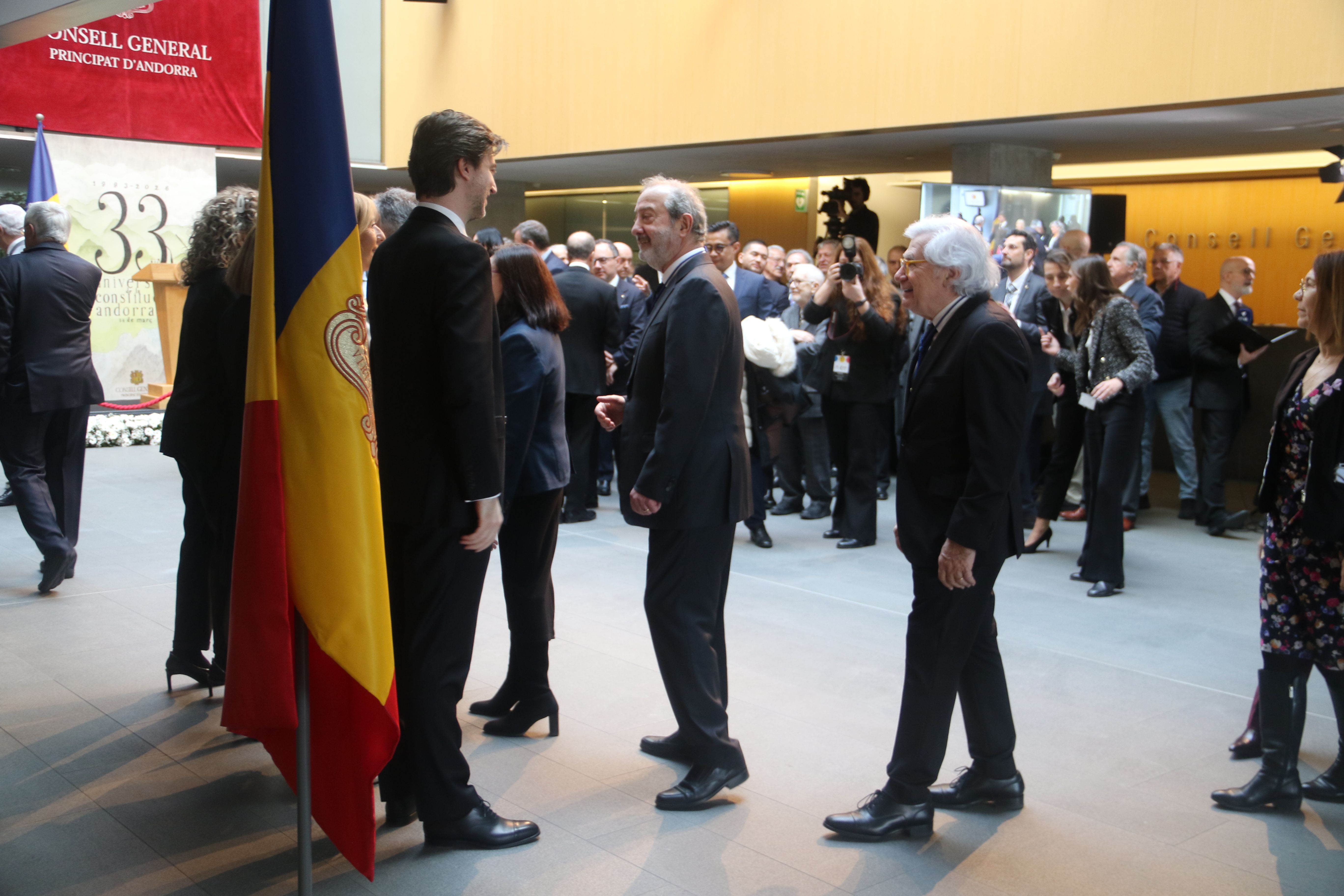 Ensenyat amb membres del Consell Superior de la Justícia. 