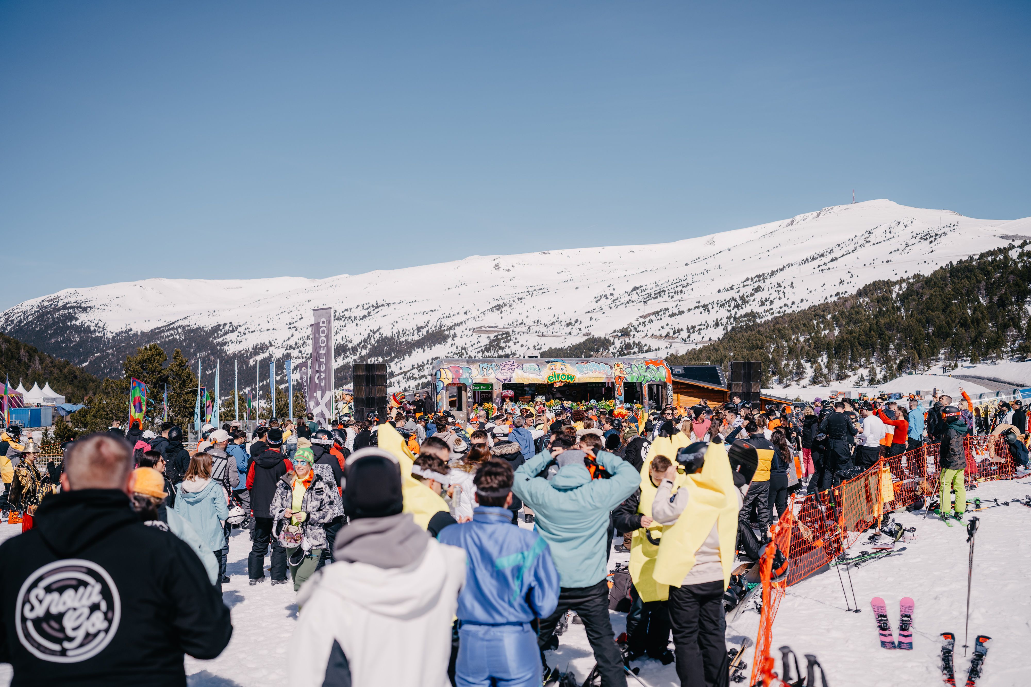 El festival, amb activitats sota cobert i altres a l'aire lliure, ha atret, segons l'organització, 16.000 persones. El festival, amb activitats sota cobert i altres a l'aire lliure, ha atret, segons l'organització, 16.000 persones.