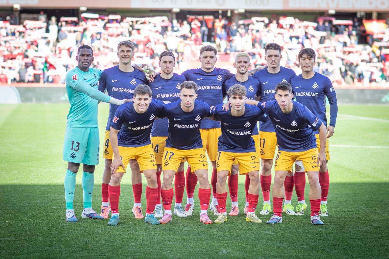 Aquest ha estat l'onze que ha presentat Carles Manso en la seva visita a Granada. Aquest ha estat l'onze que ha presentat Carles Manso en la seva visita a Granada.