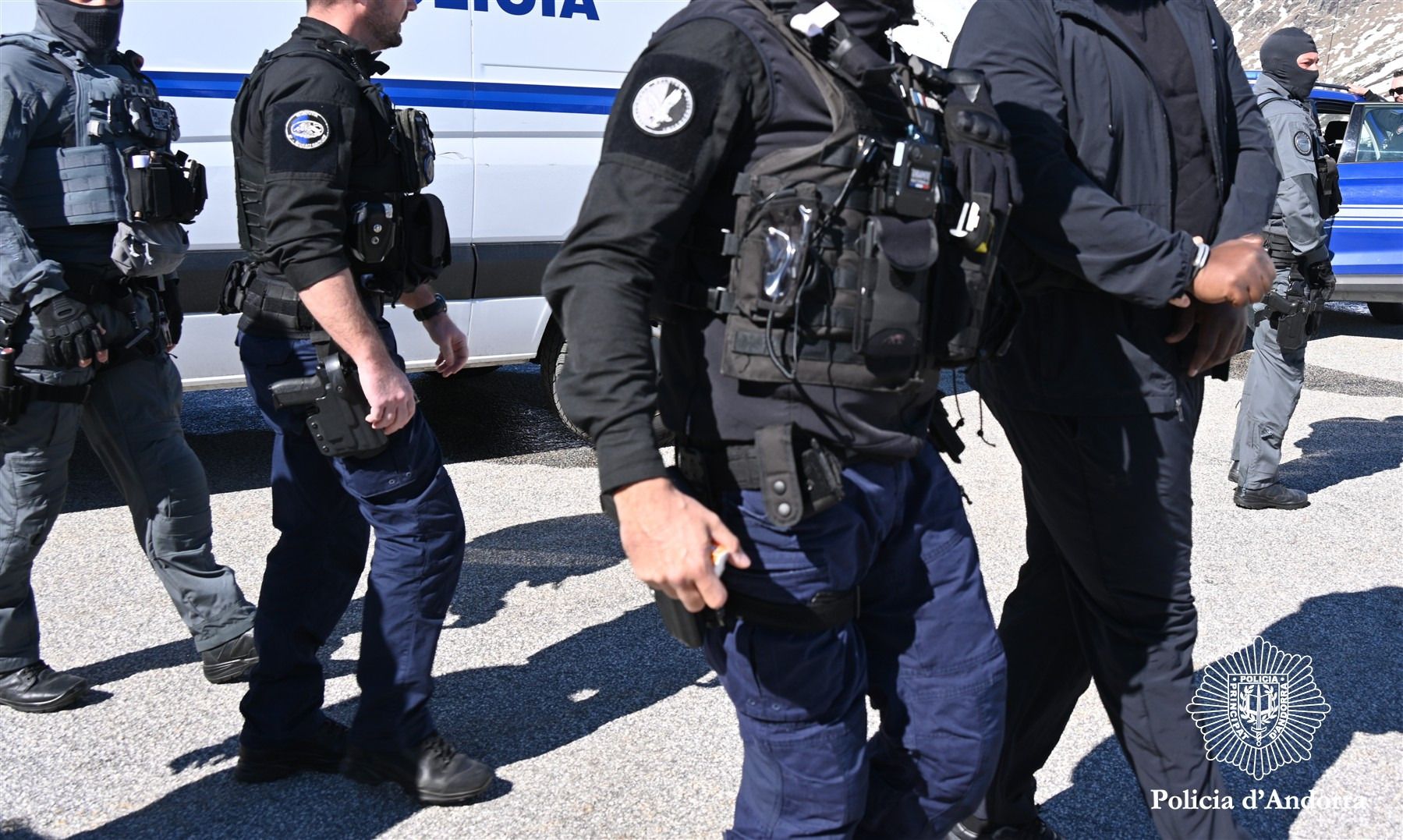 La Policia extradeix a França els dos traficants detinguts al Tarter.