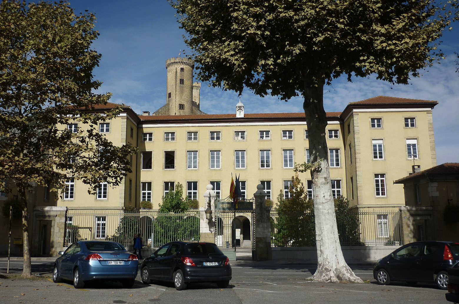 Edifici de l’alcaldia de Foix.