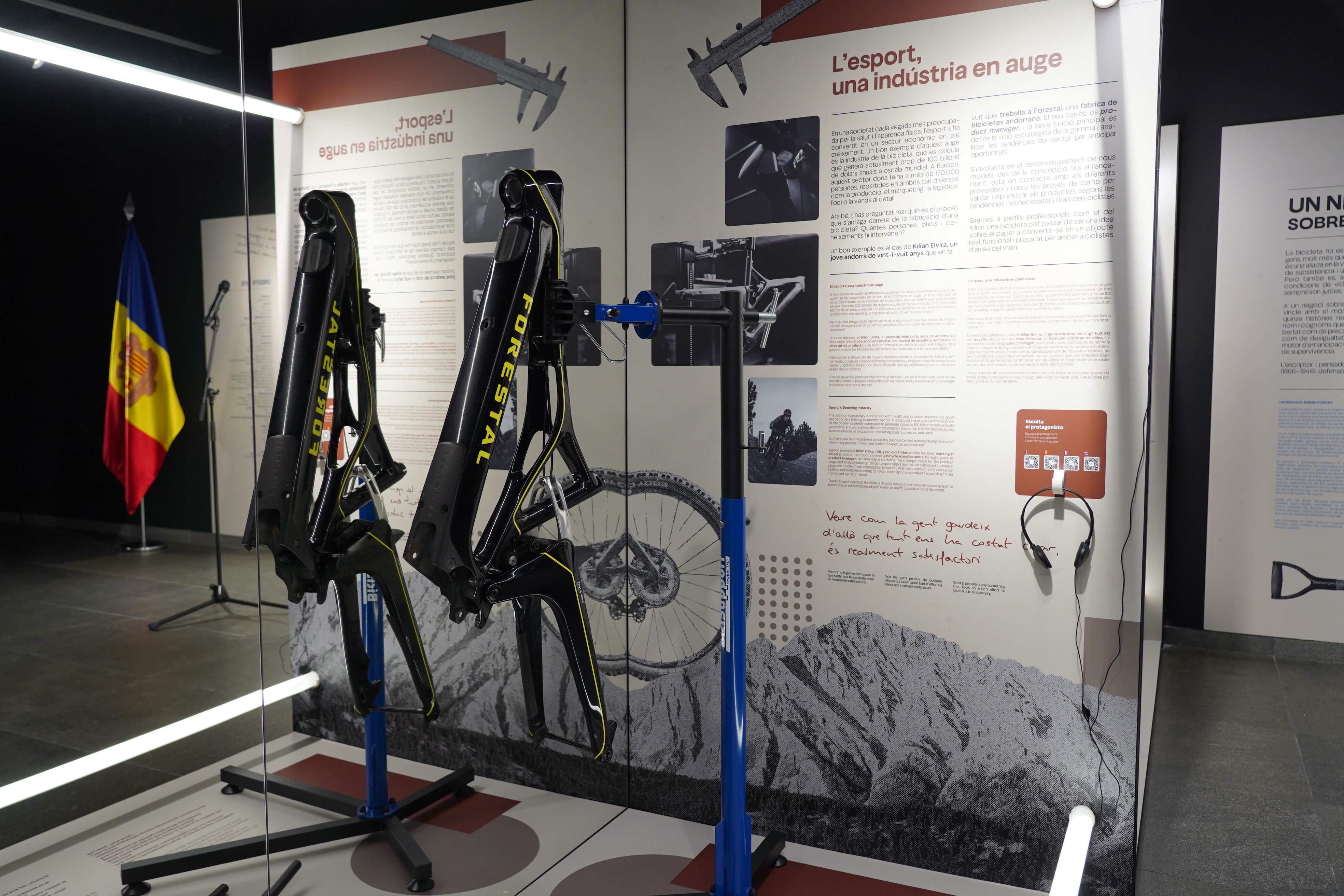 L'expositor d'en Kilian Elvira, un jove andorrà.