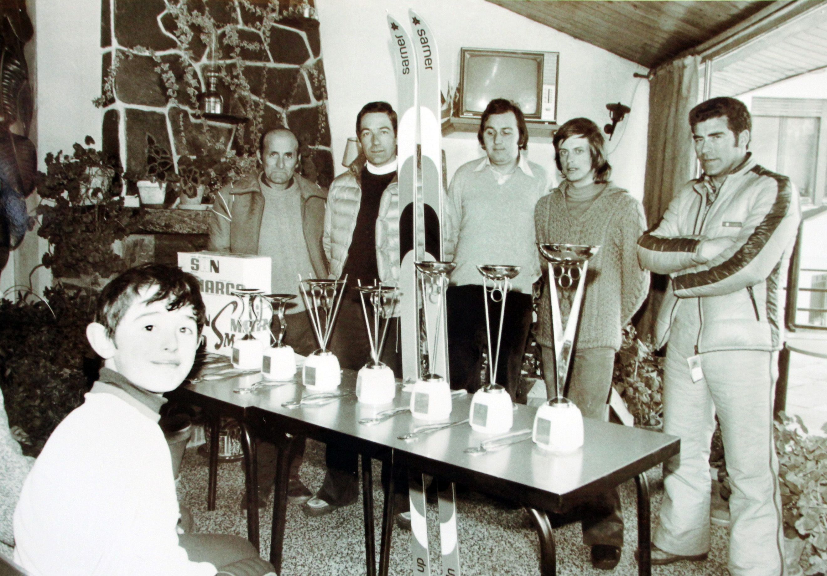 Miquel Font, Bonaventura Bonell, Michel Naudi, Joan Font, Ferran Piqué i el llavors infant Joan Torres. 