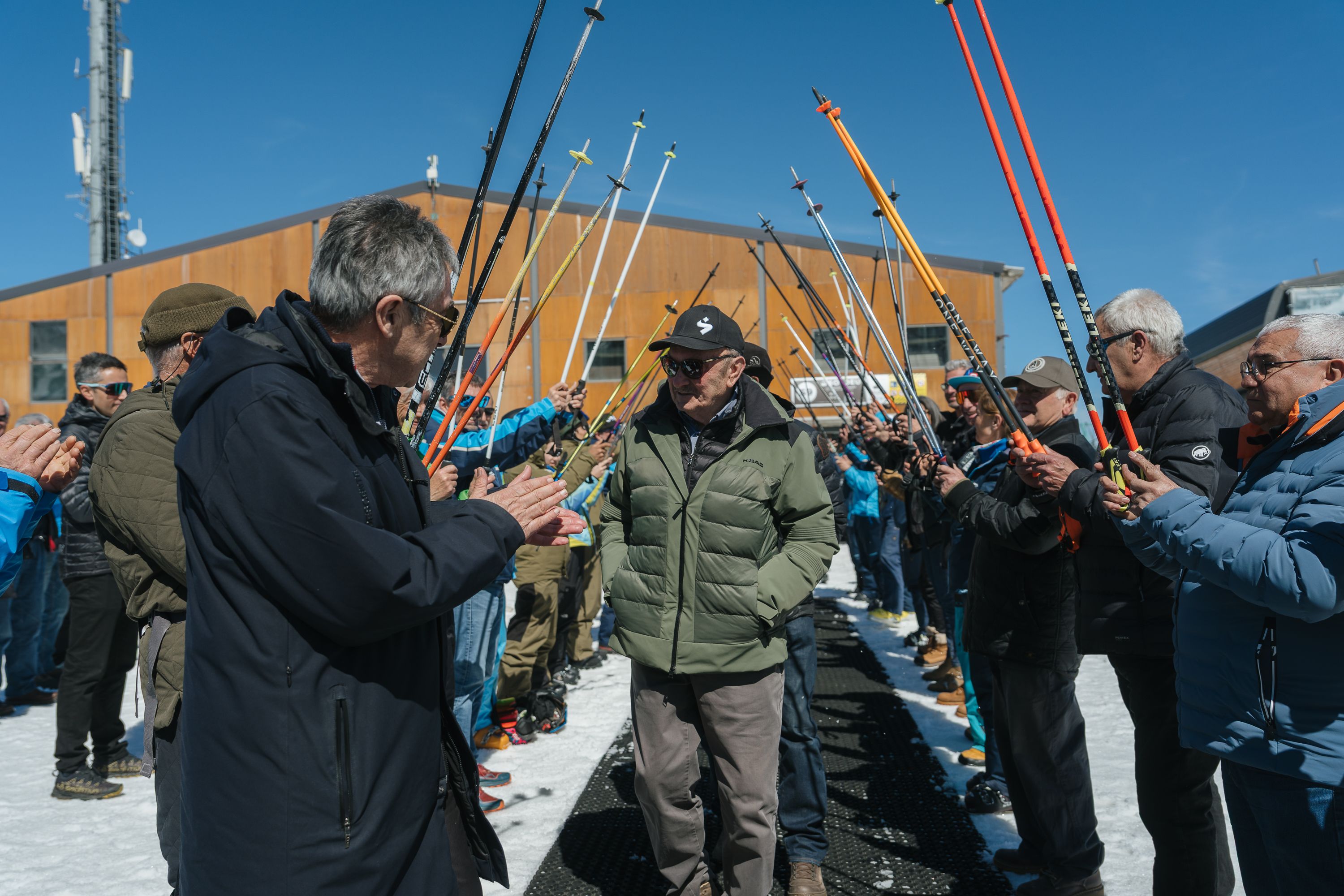 Homenatge als fundadors de l'escola esquí de Soldeu.