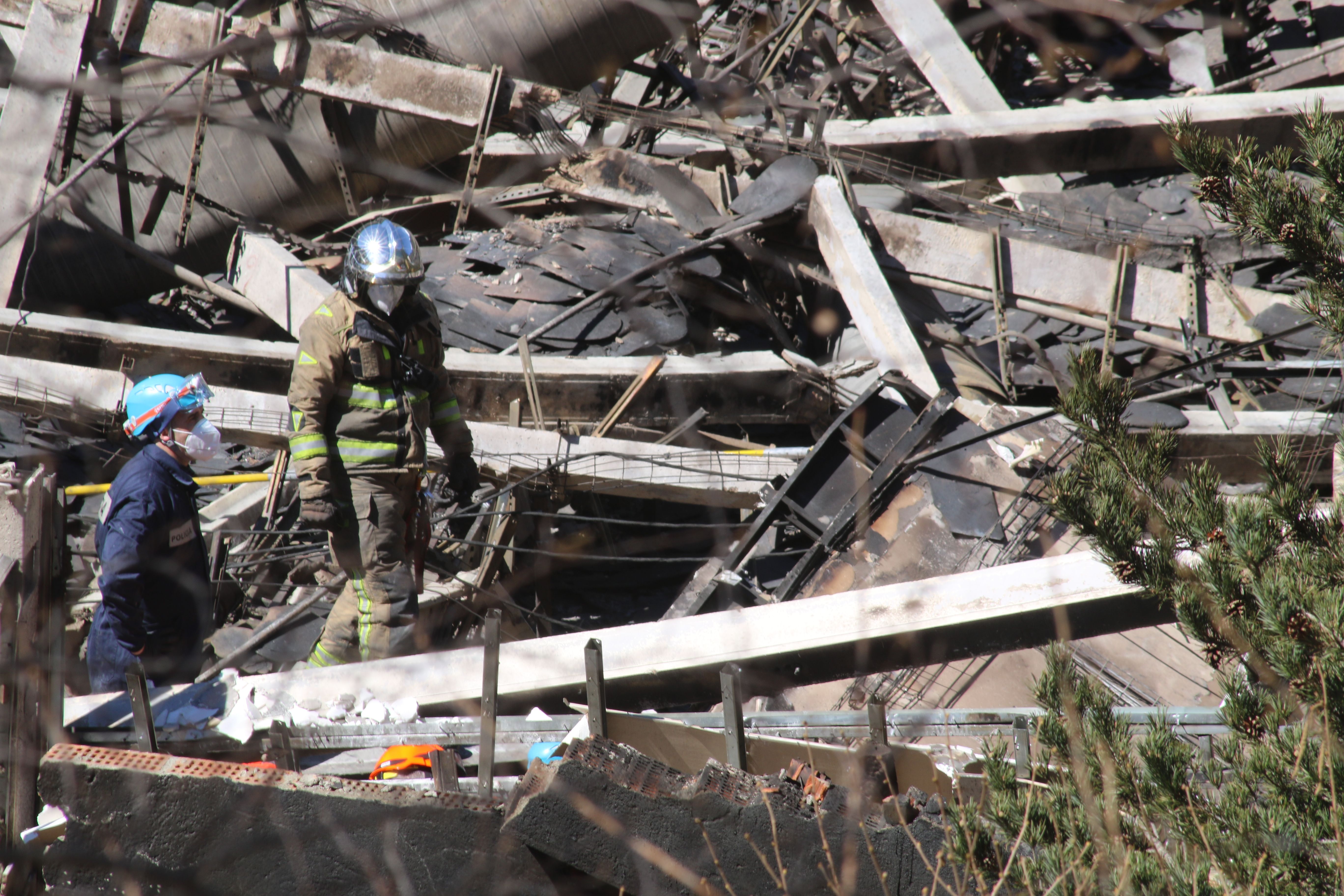 Policies, bombers i inspectors de seguretat industrial han treballat conjuntament.