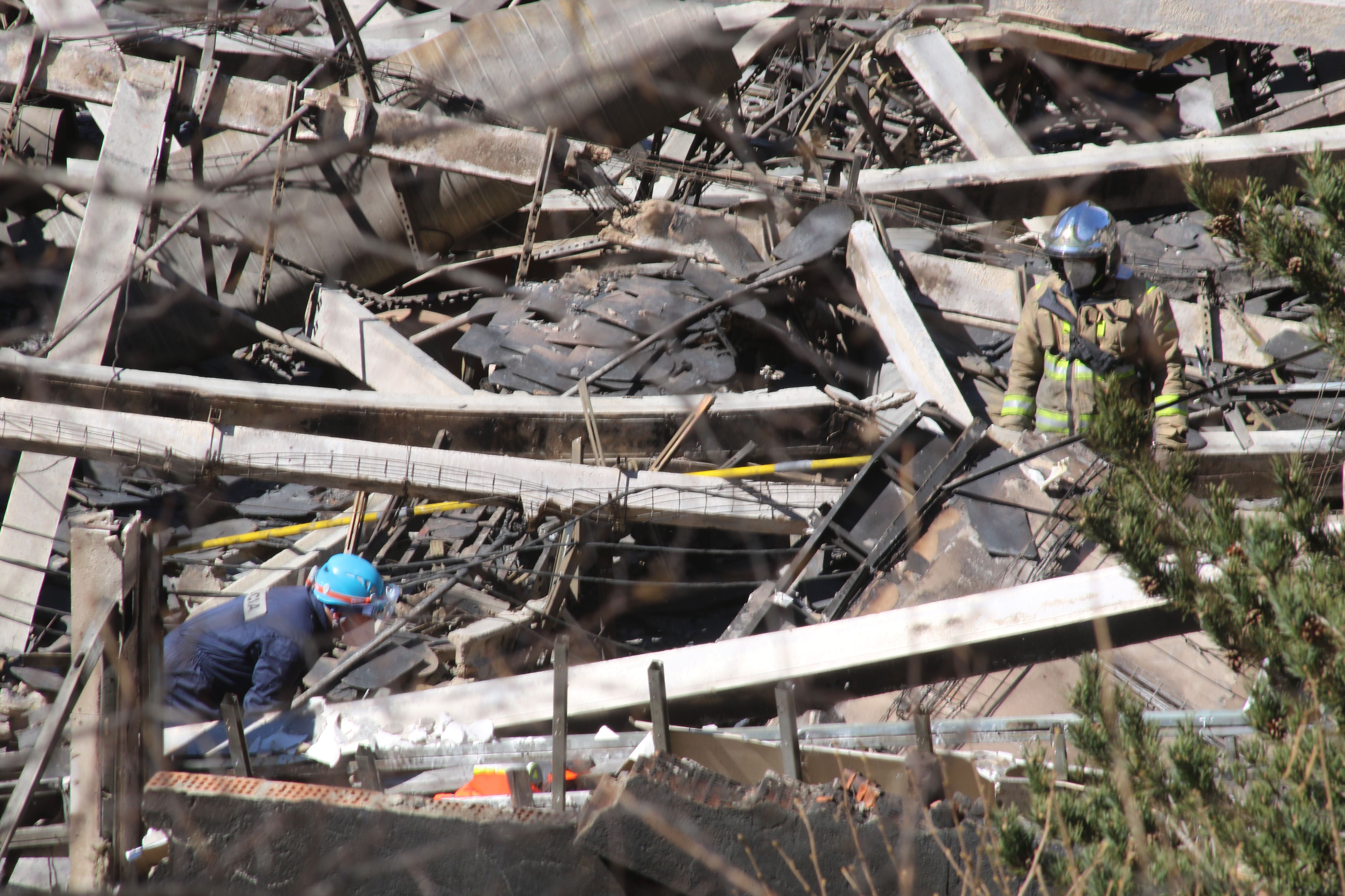 Policies, bombers i inspectors de seguretat industrial han treballat conjuntament.