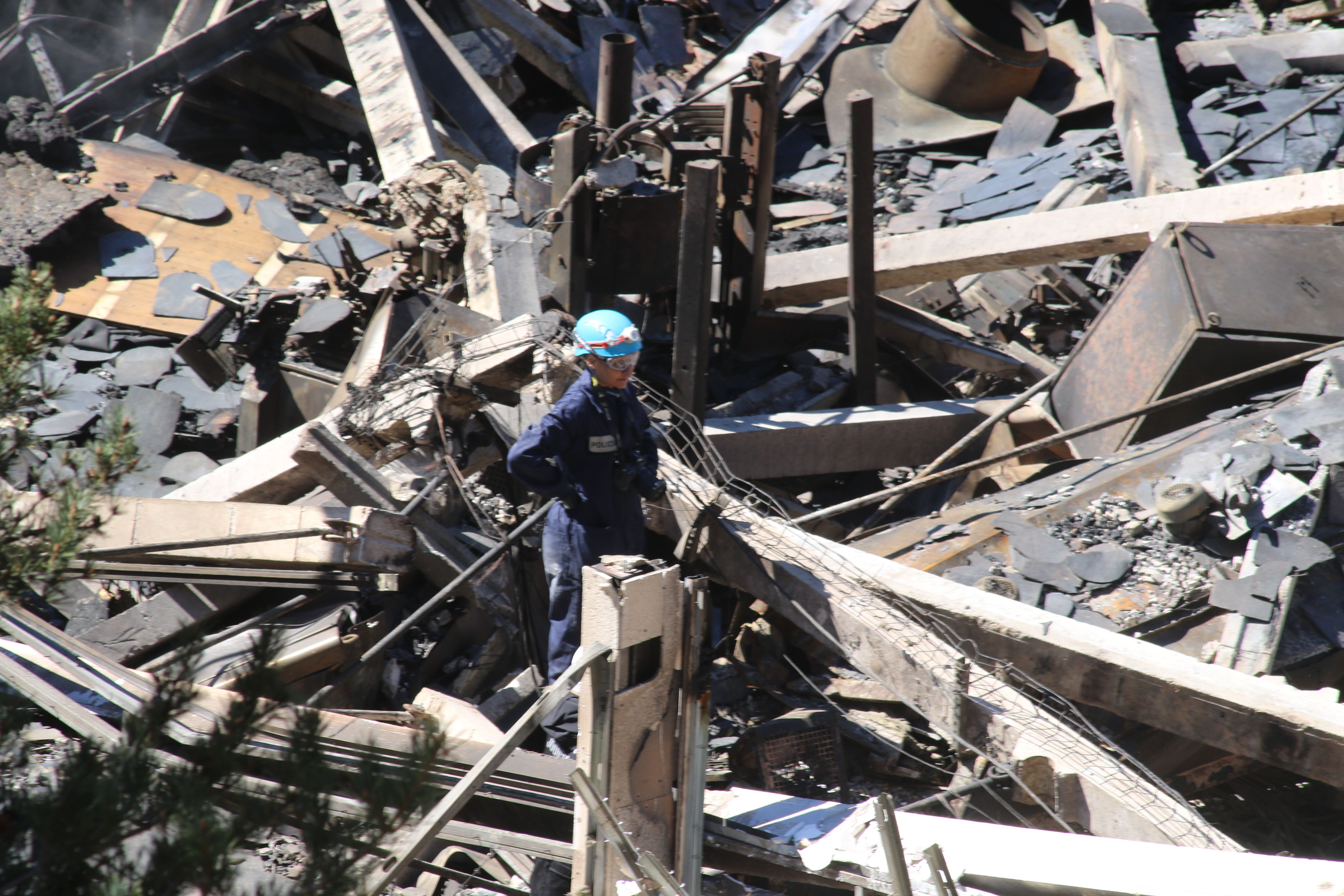 Policies, bombers i inspectors de seguretat industrial han treballat conjuntament.