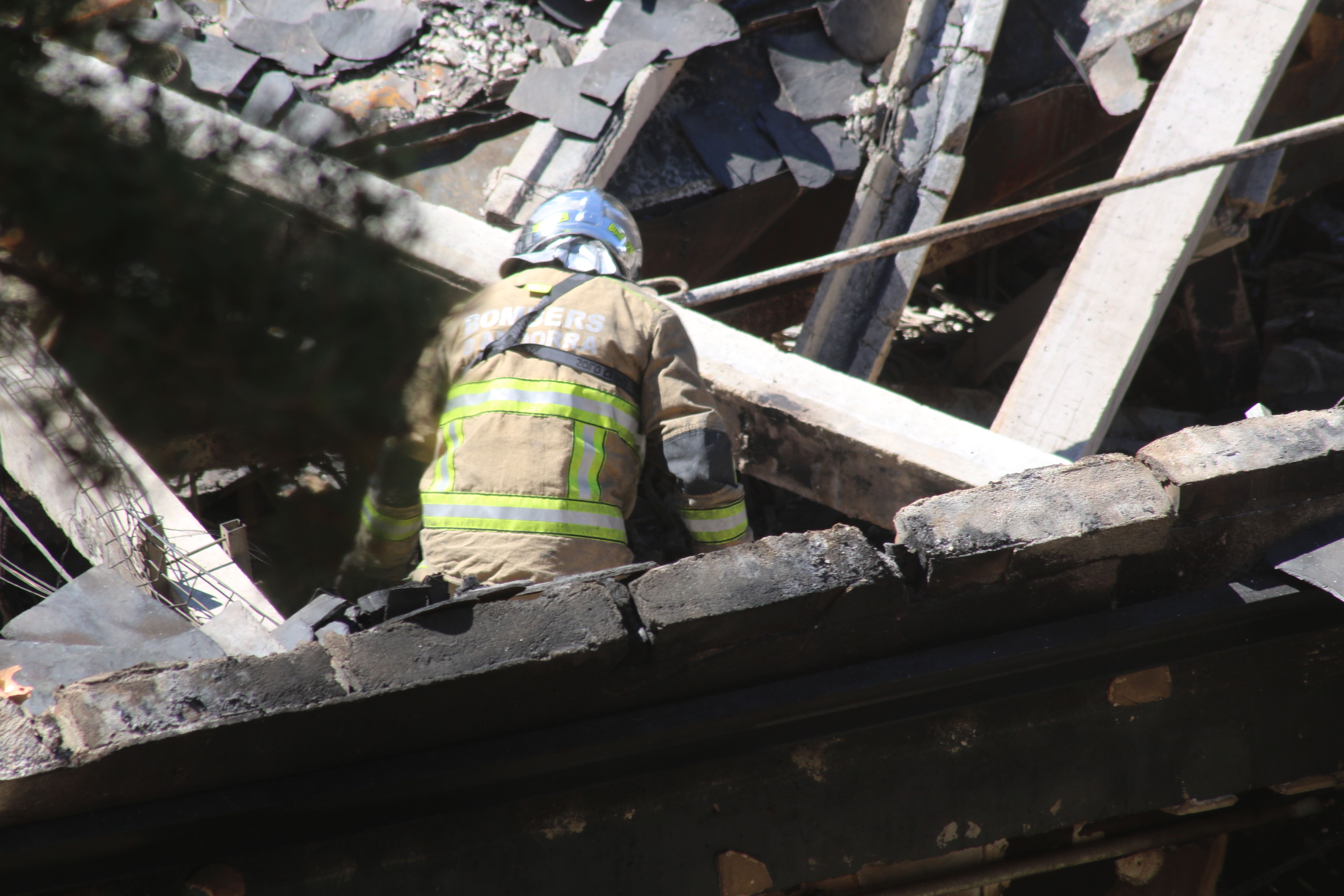 Policies, bombers i inspectors de seguretat industrial han treballat conjuntament.