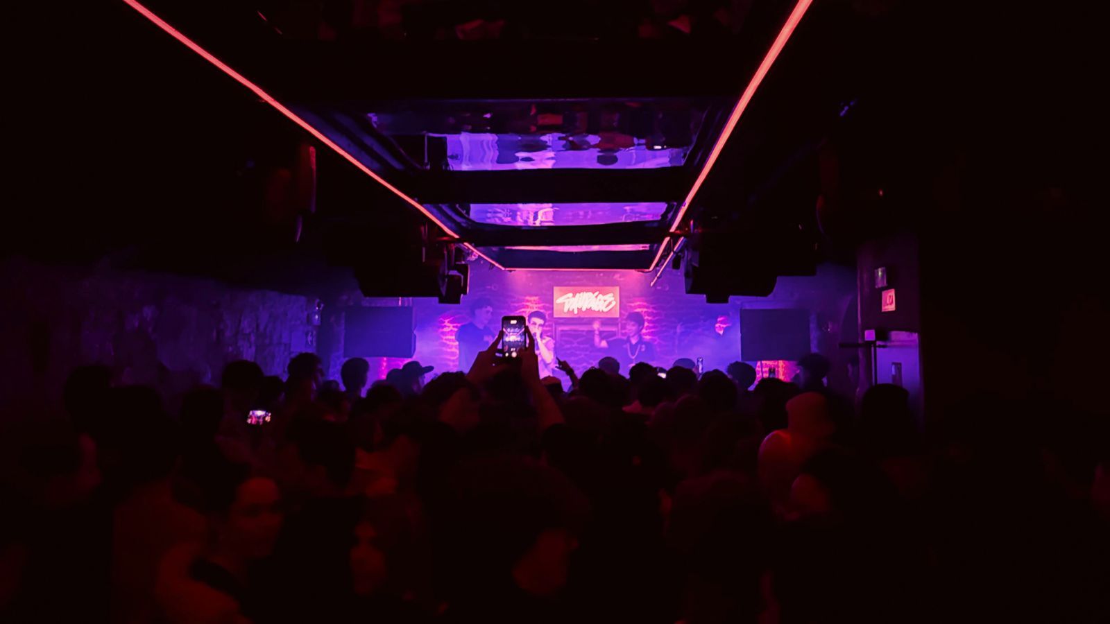 berni2004 en un concert a Barcelona, aquest darrer 13 de març. // berni2004 berni2004 en un concert a Barcelona, aquest darrer 13 de març. // berni2004