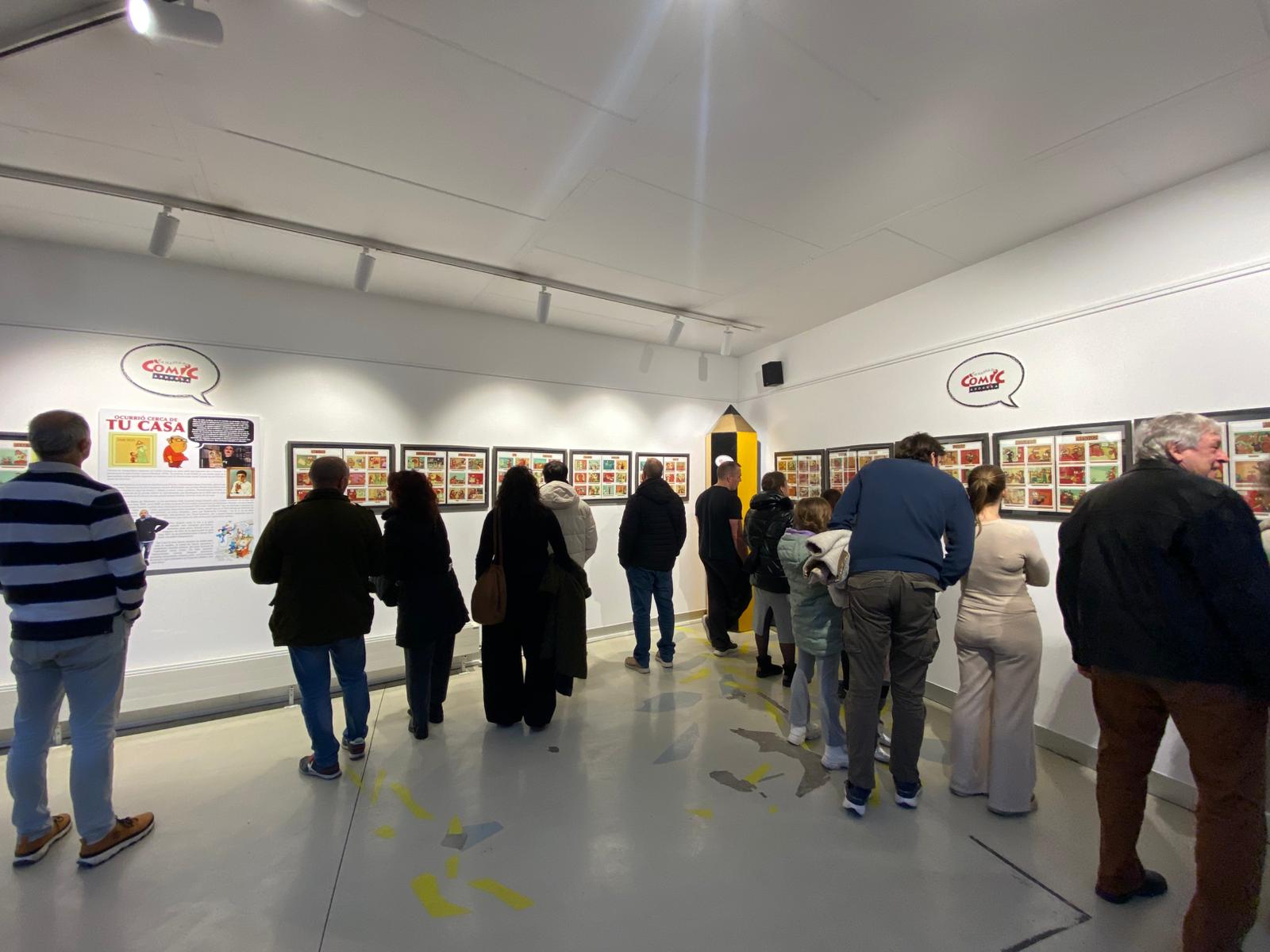 De mica en mica, la sala s'ha anat emplenant. 