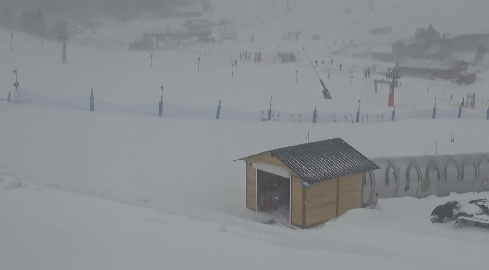 Una imatge de Grau Roig aquest matí; les cotes baixes del sector estan en marxa. Una imatge de Grau Roig aquest matí; les cotes baixes del sector estan en marxa.