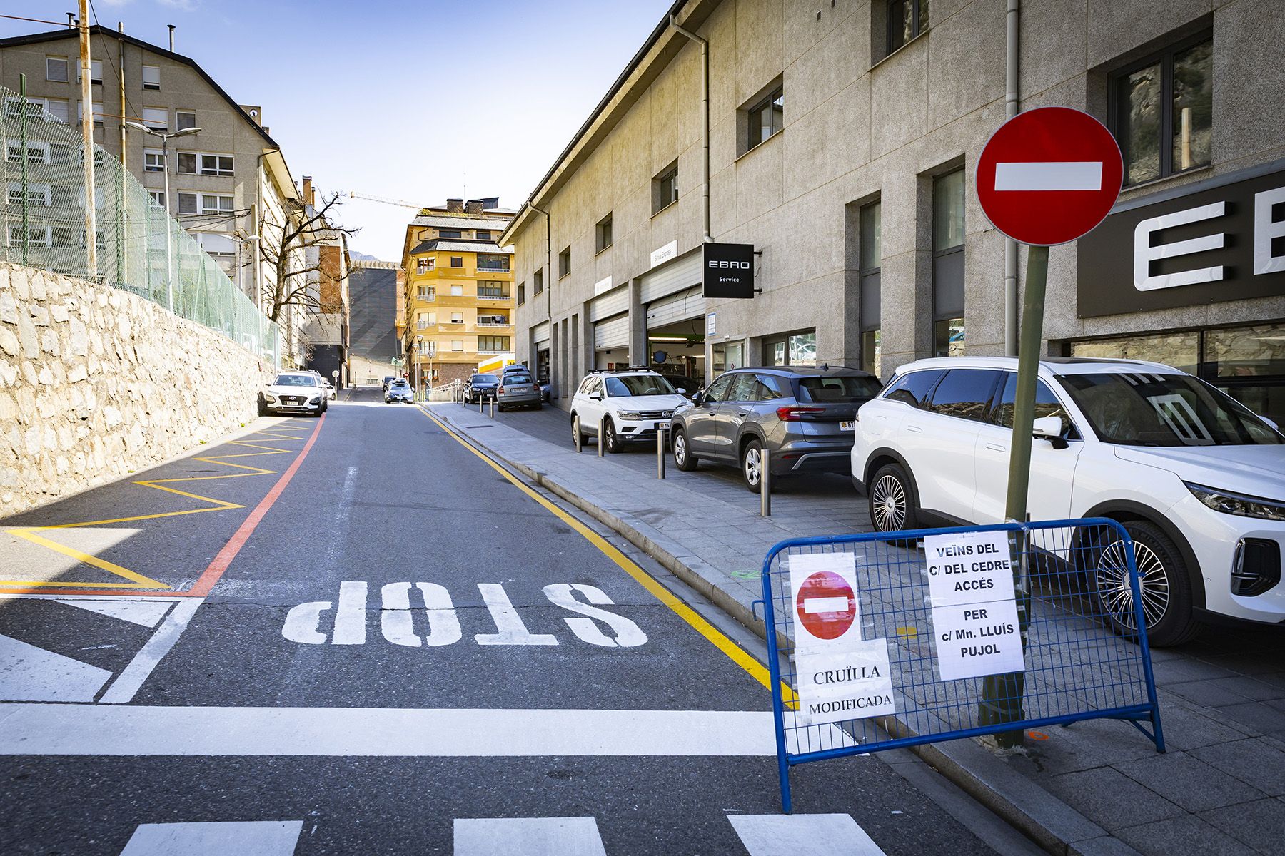 La nova senyalització al carrer Castell de Sant Vicenç. La nova senyalització al carrer Castell de Sant Vicenç.