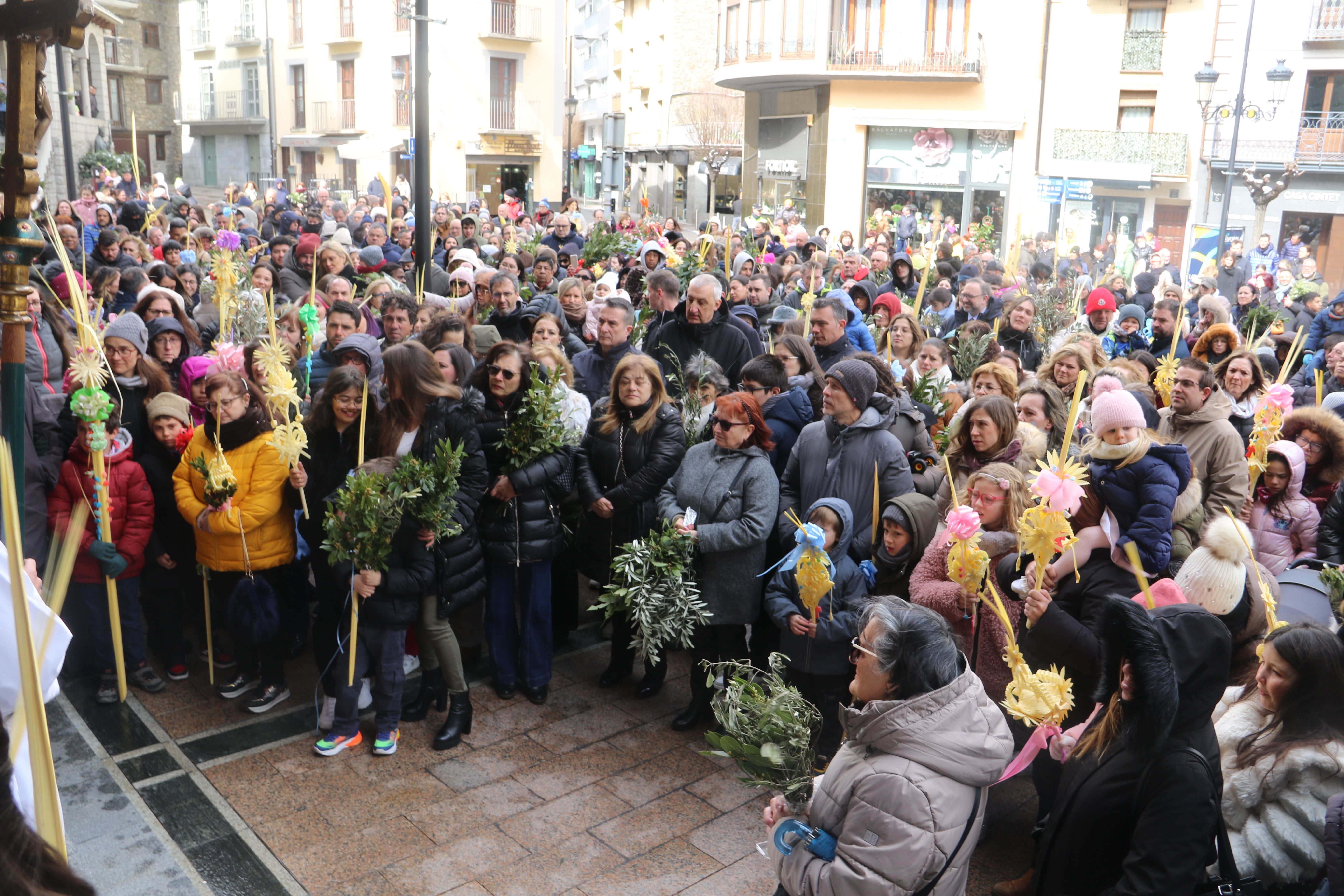 La benedicció a Andorra la Vella s'ha fet davant del comú. La benedicció a Andorra la Vella s'ha fet davant del comú.