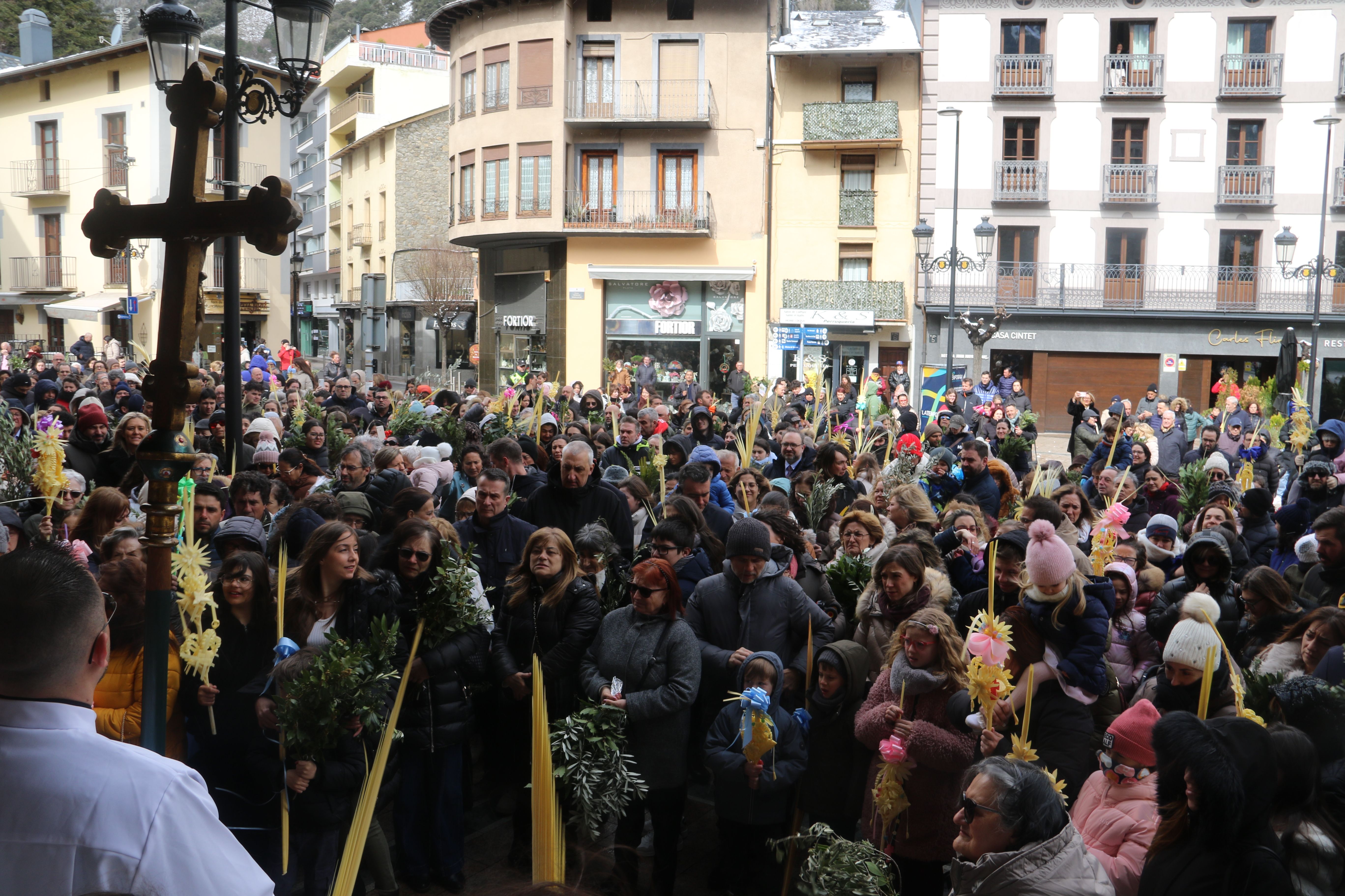 La benedicció a Andorra la Vella s'ha fet davant del comú. La benedicció a Andorra la Vella s'ha fet davant del comú.