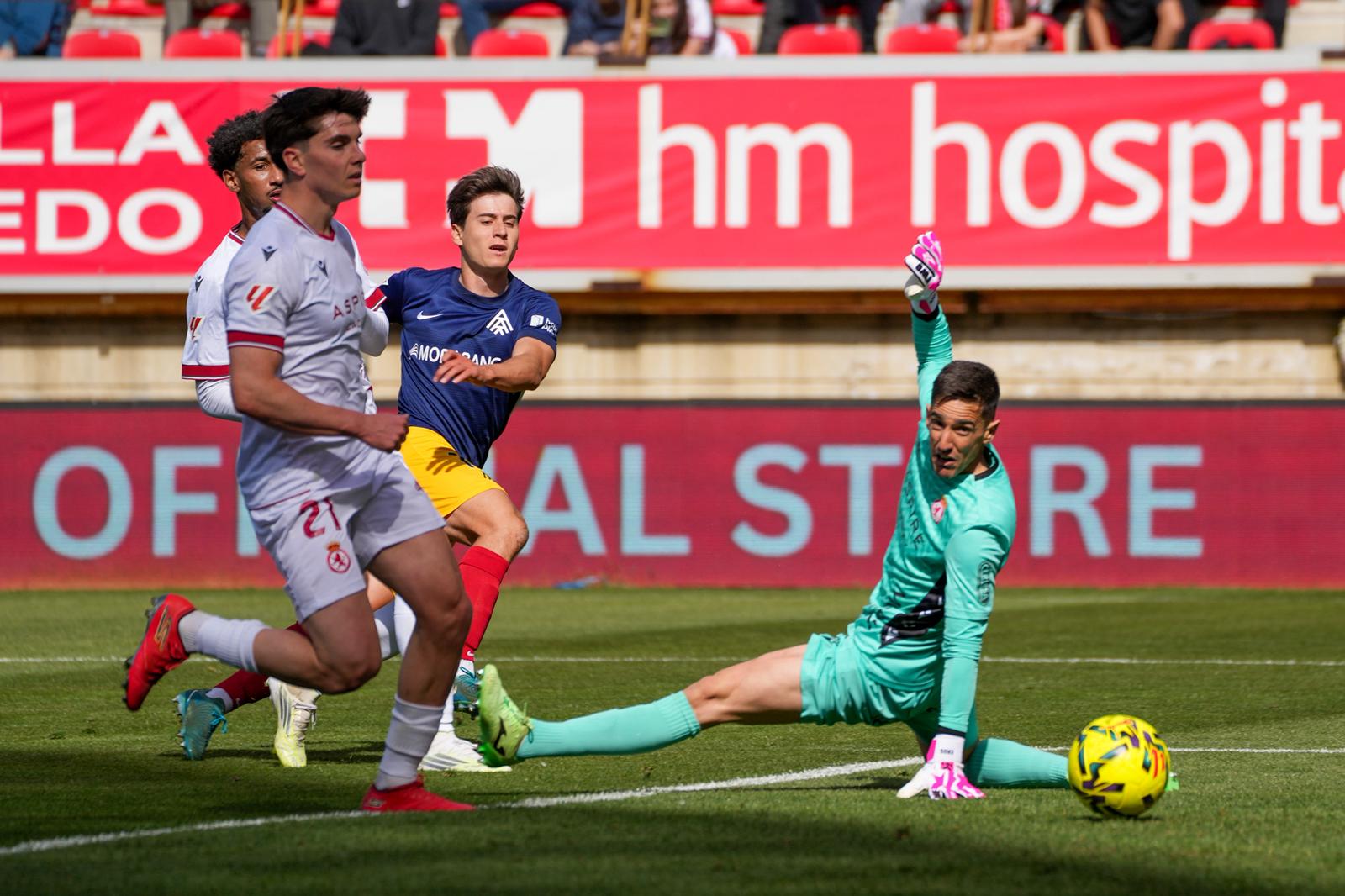 Un xut creuat de Marc Domènech ha valgut pel segon gol. Un xut creuat de Marc Domènech ha valgut pel segon gol.