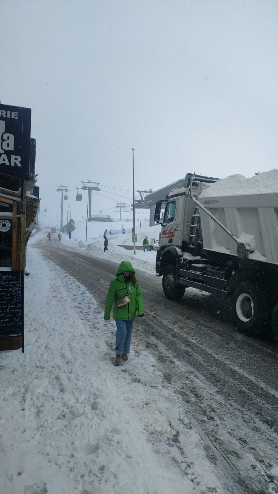 WhatsApp Image 2026 04 01 at 09.25.32