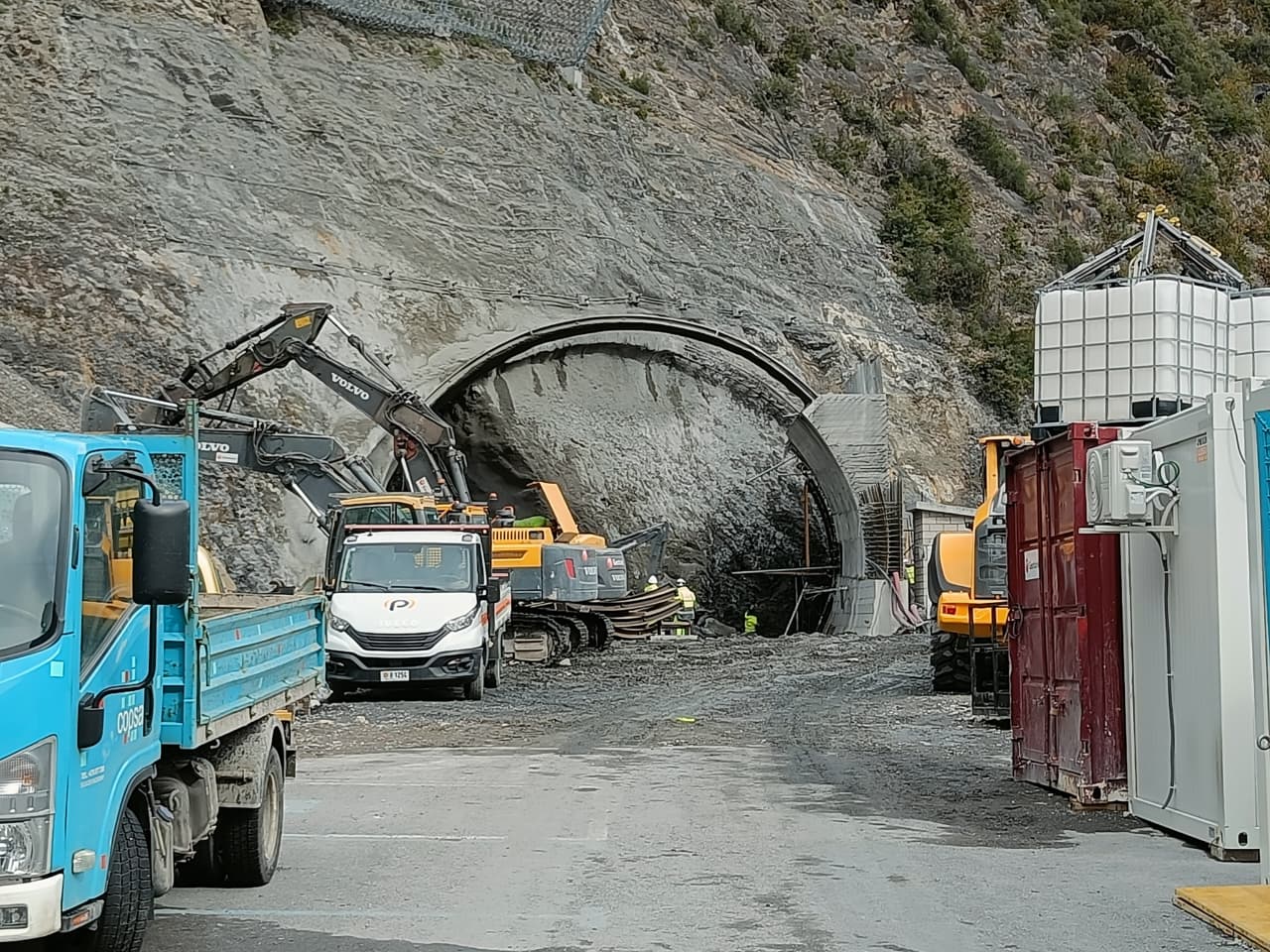 Una vista de l'inici de la perforació de la boca sud. // M.P.