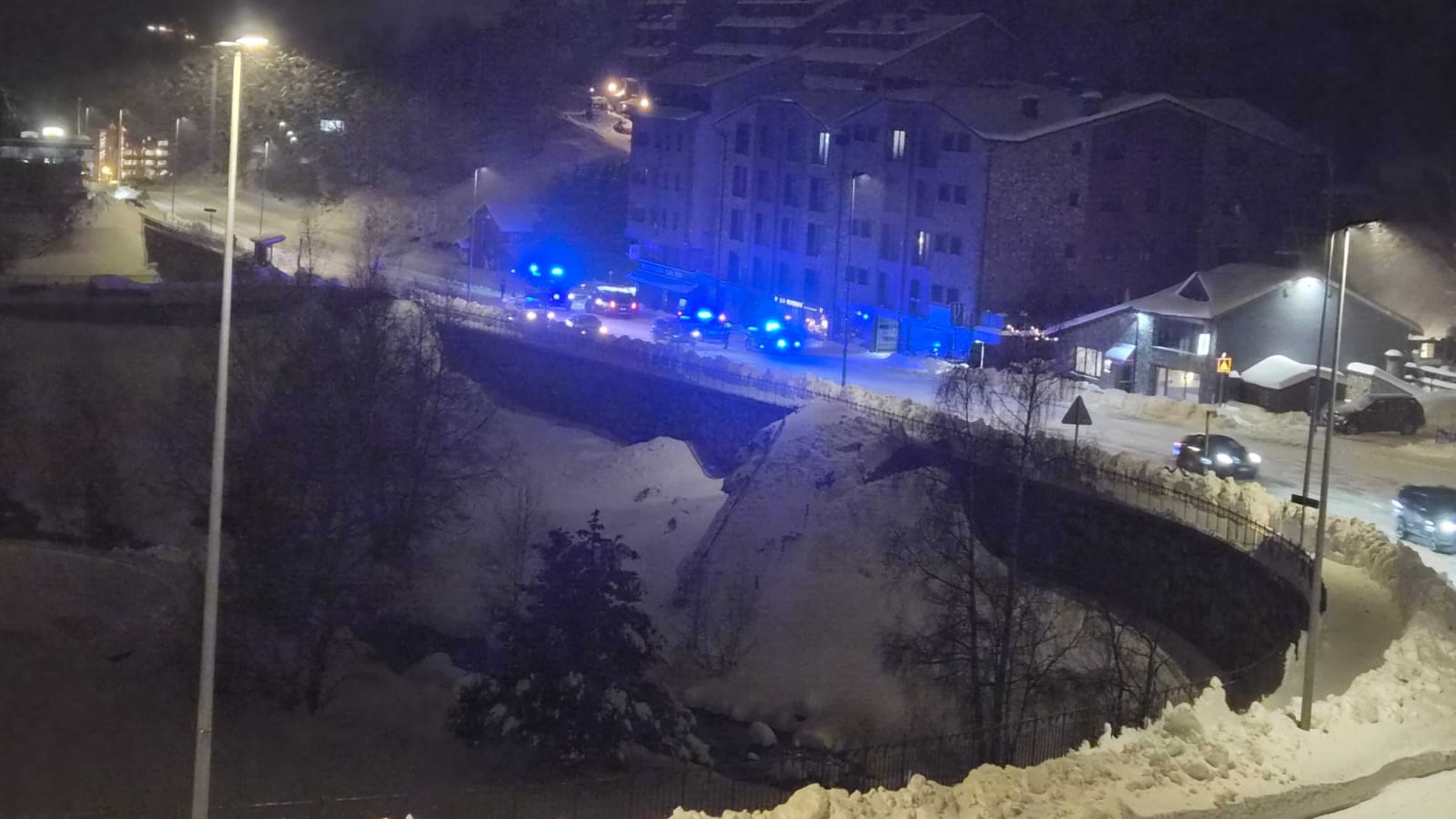 Desplegament d'equips d'emergència i seguretat a Incles.