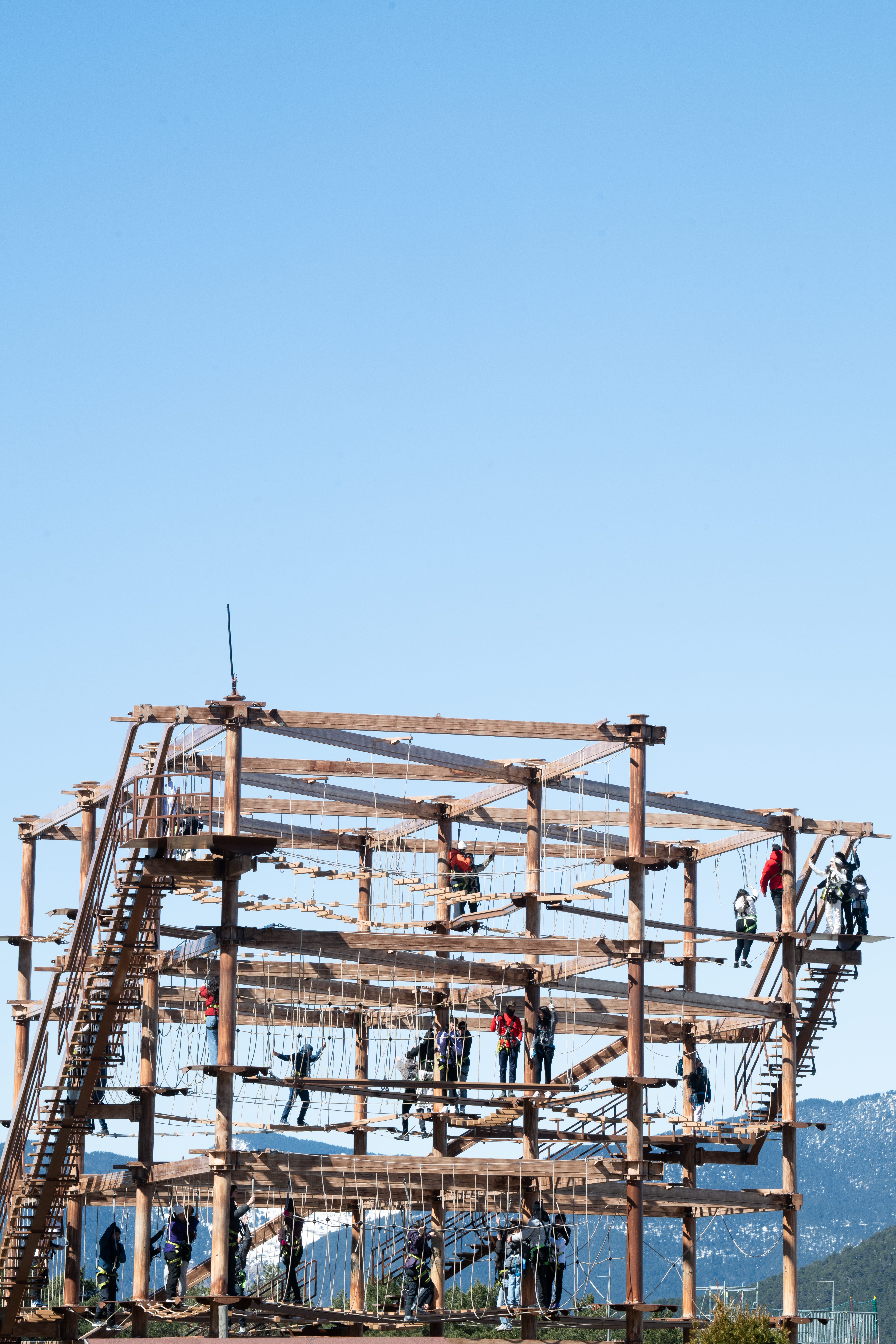 El parc d'aventura de Naturland continuarà obert tot i el tancament de les pistes. El parc d'aventura de Naturland continuarà obert tot i el tancament de les pistes.