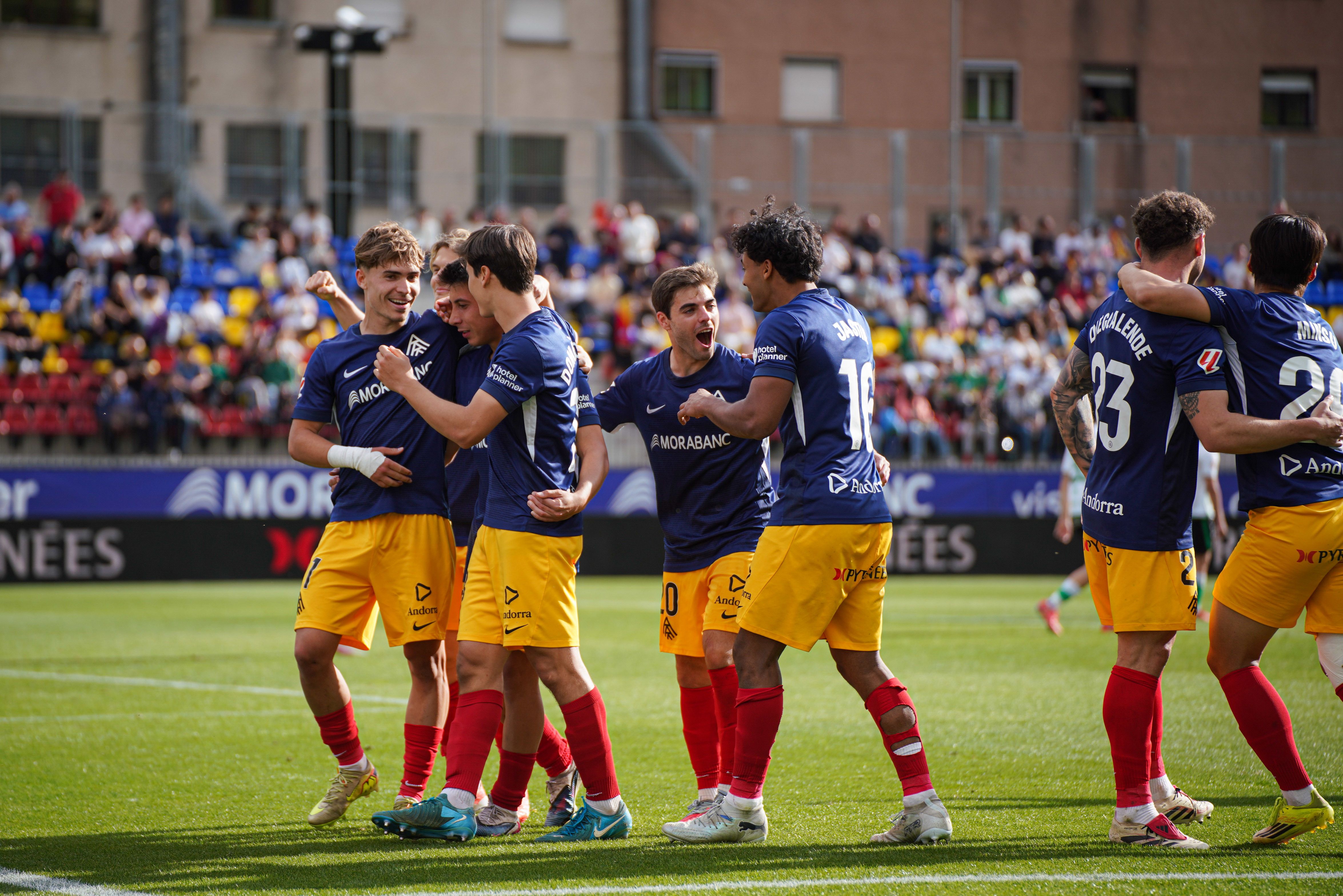 Celebració d'un dels gols de l'FC Andorra. 