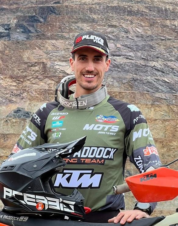 Marc Font, amb el Paddock Racing Team. Marc Font, amb el Paddock Racing Team.