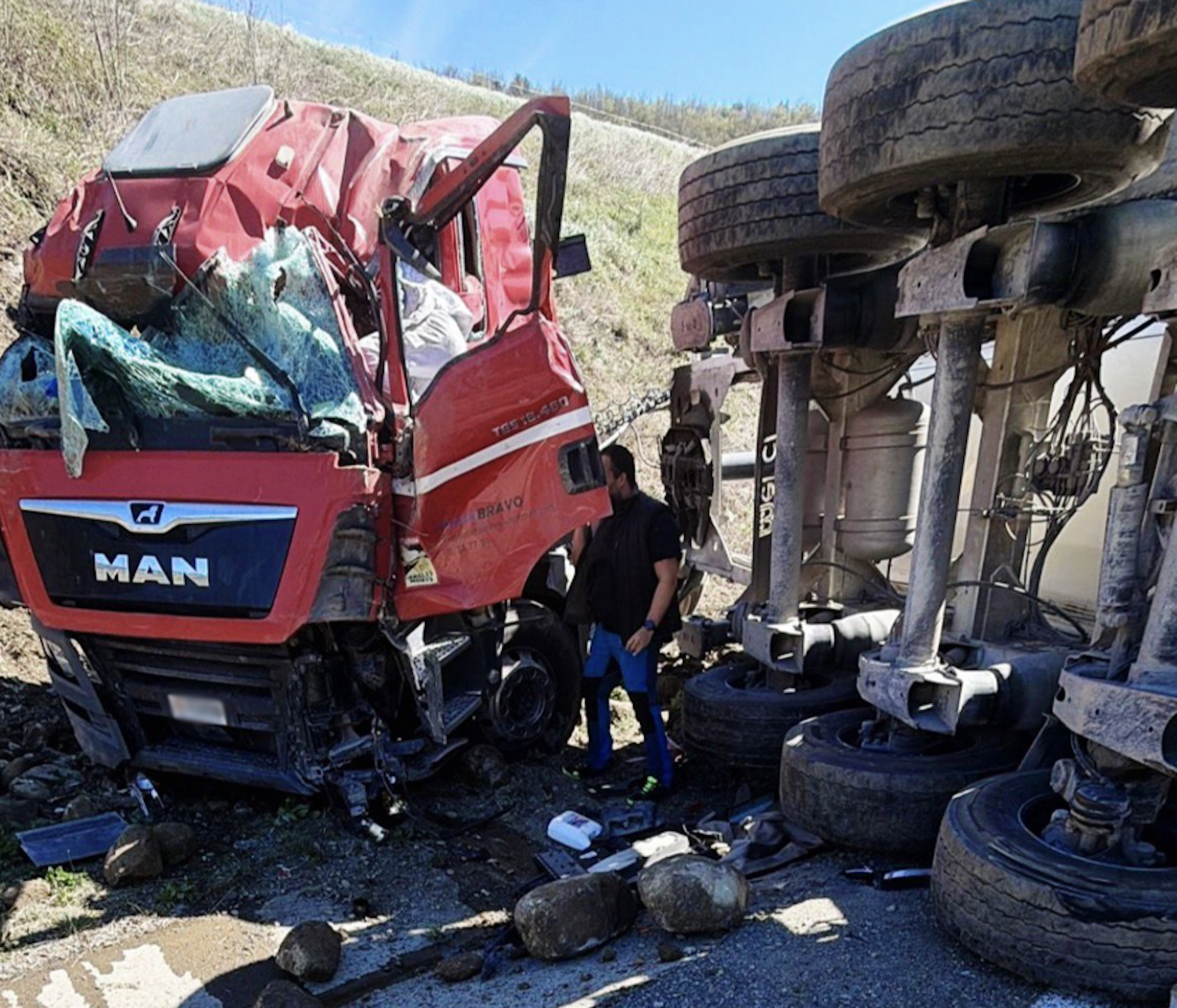 El camió accidentat.