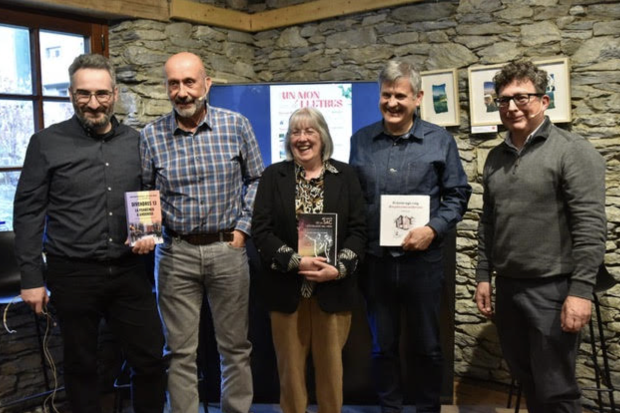 Canillo obre el cicle literari ‘Un món de lletres’ amb una sessió sobre història del país.