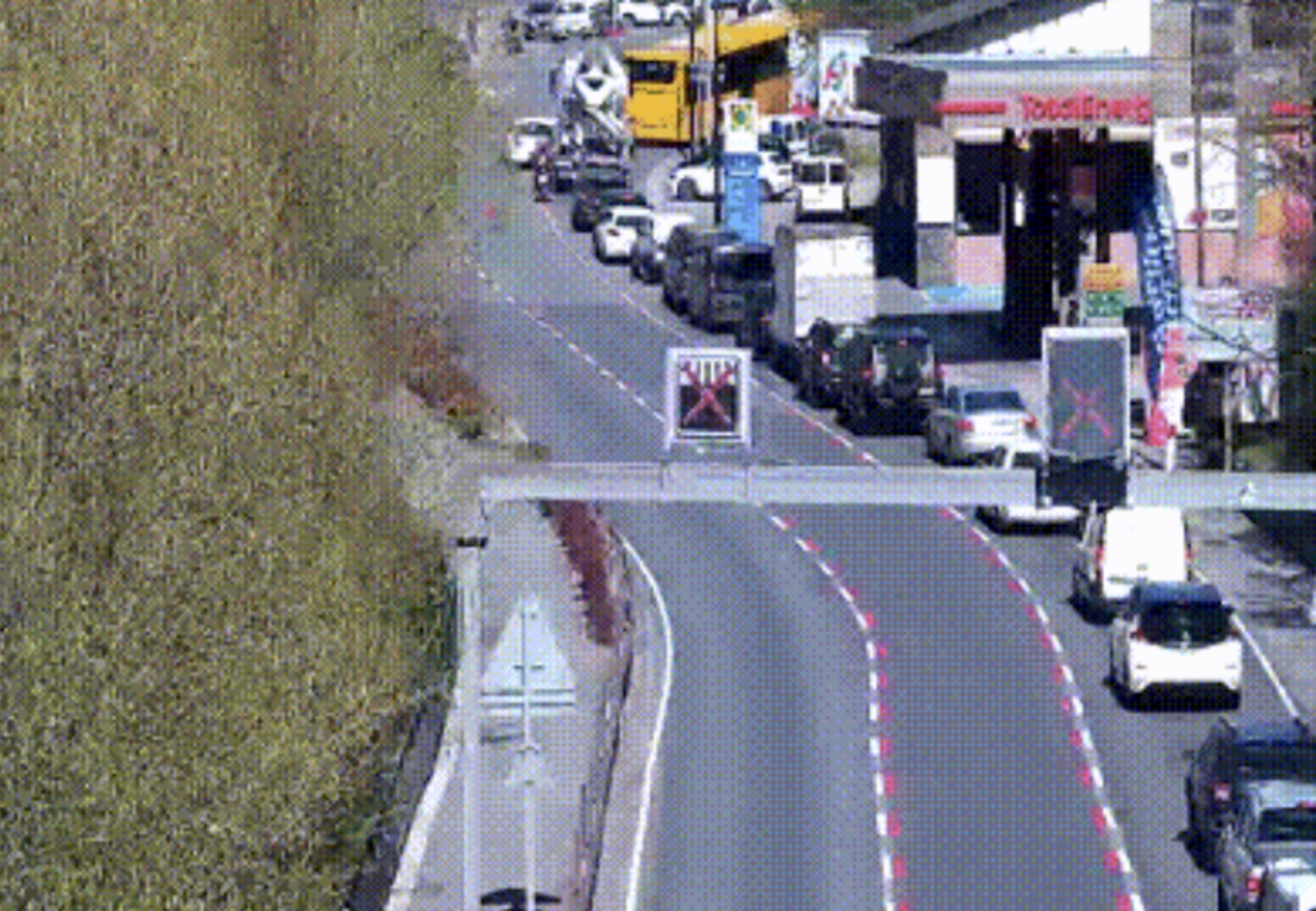 Retencions a la CG-1 a causa d’un accident al tomb de la rotonda de Prat Salit.