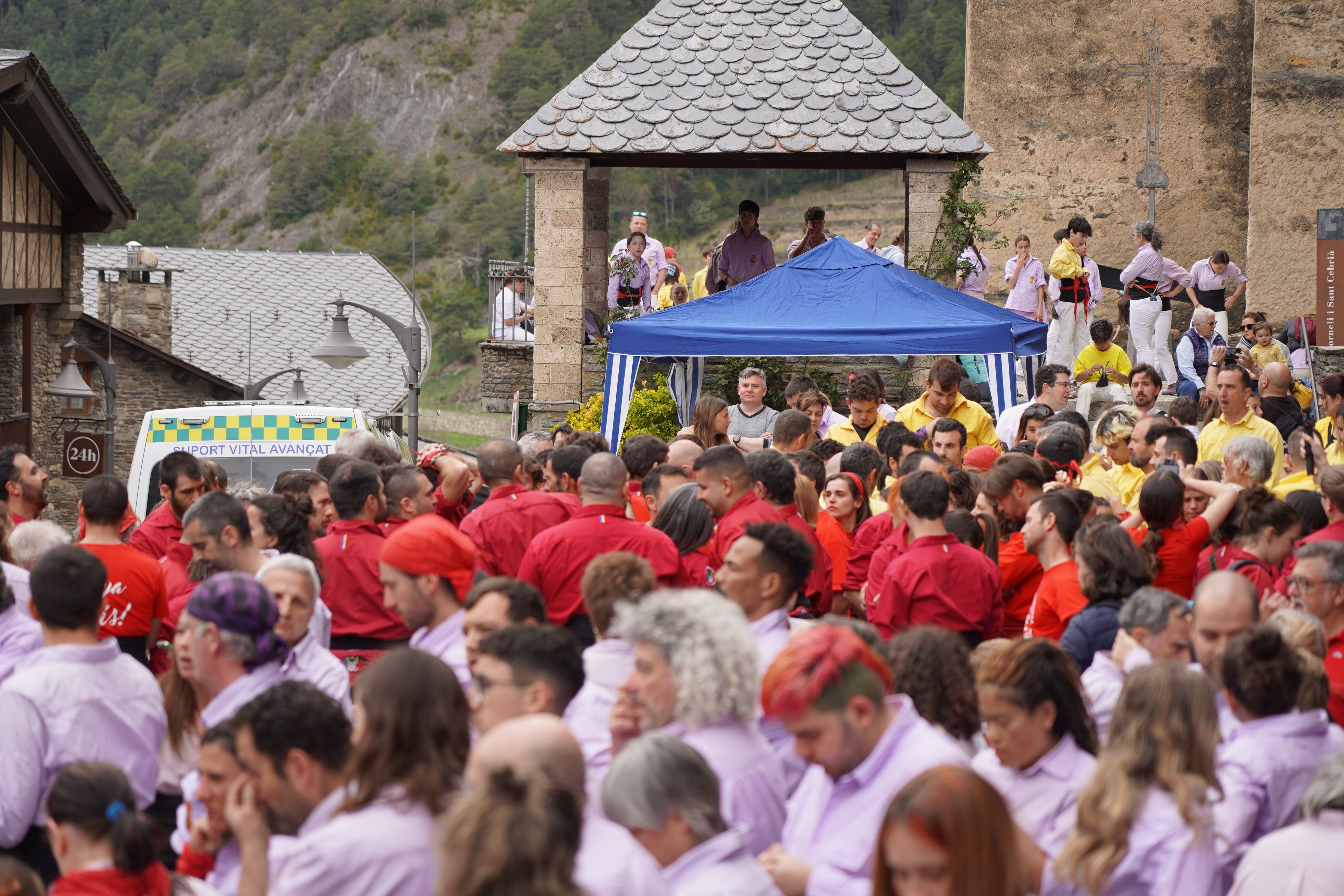 Els castellers d'Andorra preparats