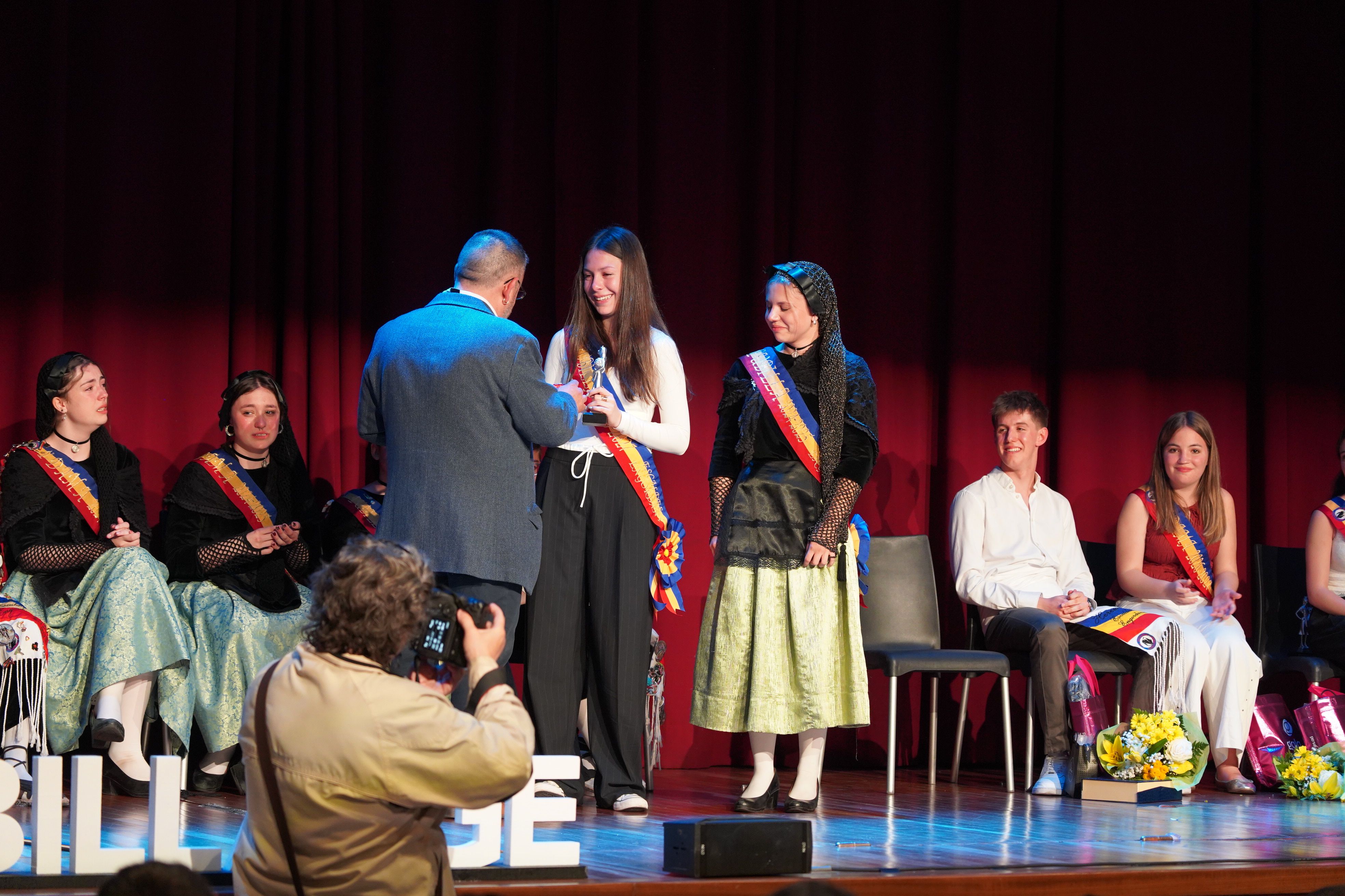 La nova pubilla és Naiara García. La portaveu del Sindicat, Rebeca Bonache.