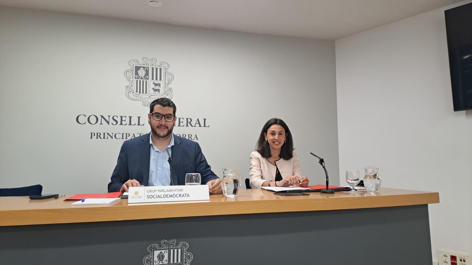 Pere Baró i Laia Moliné en la roda de premsa d'aquest dilluns.