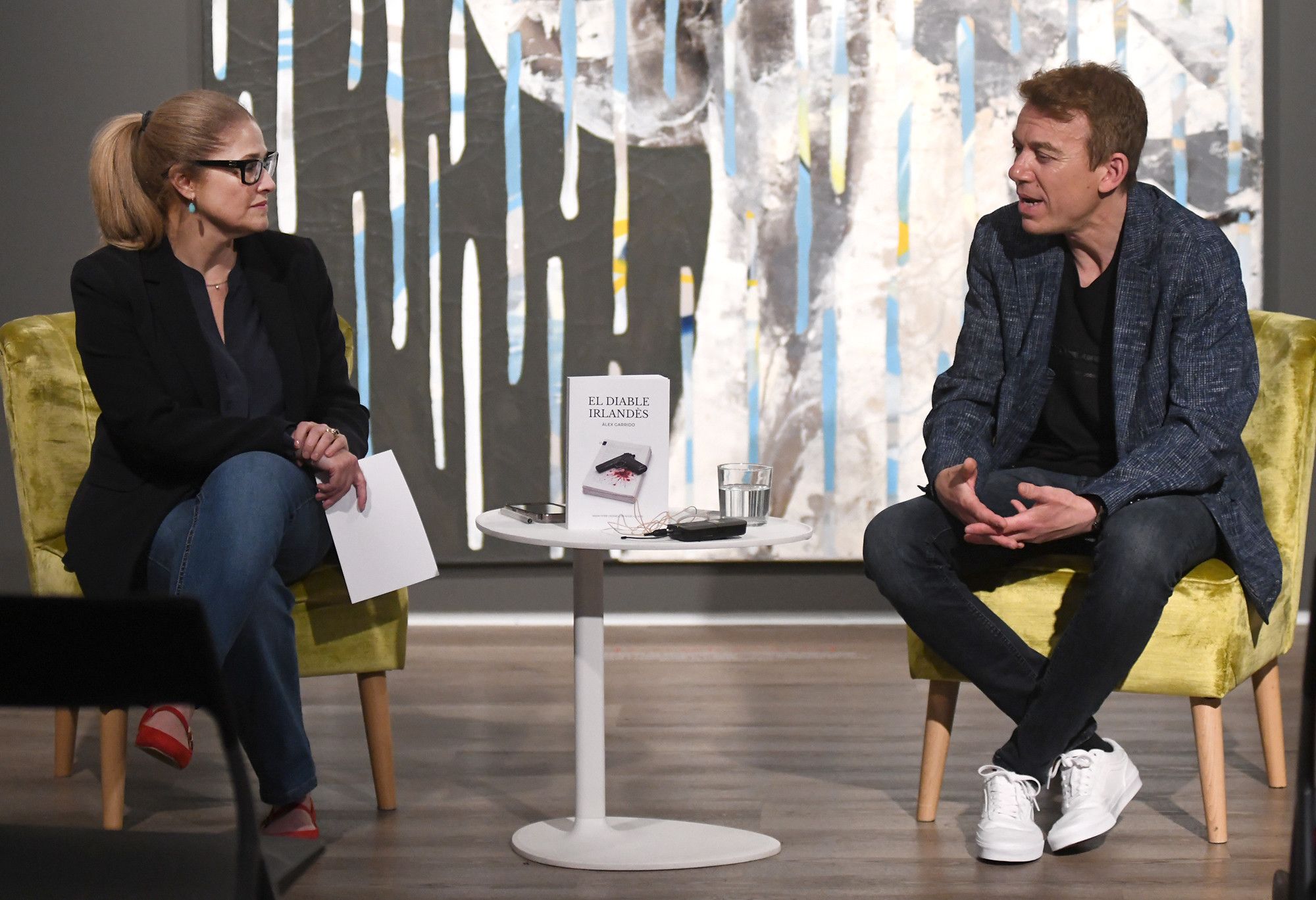 Presentat el Premi Fiter i Rossell 2025, ‘El diable irlandès’, d’Àlex Garrido, amb reconeixement a la Nit Literària.