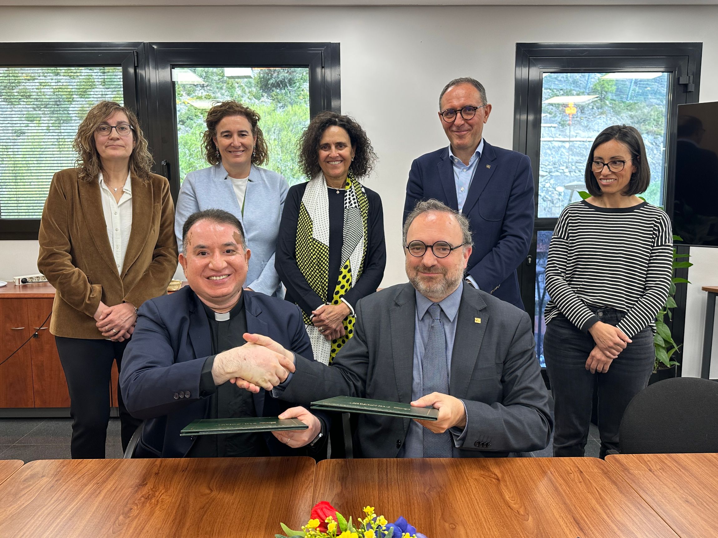 Memoràndum d’entesa entre la Universitat d’Andorra i la Universitat St. Aloysius (Índia) per reforçar els estudis d’informàtica.