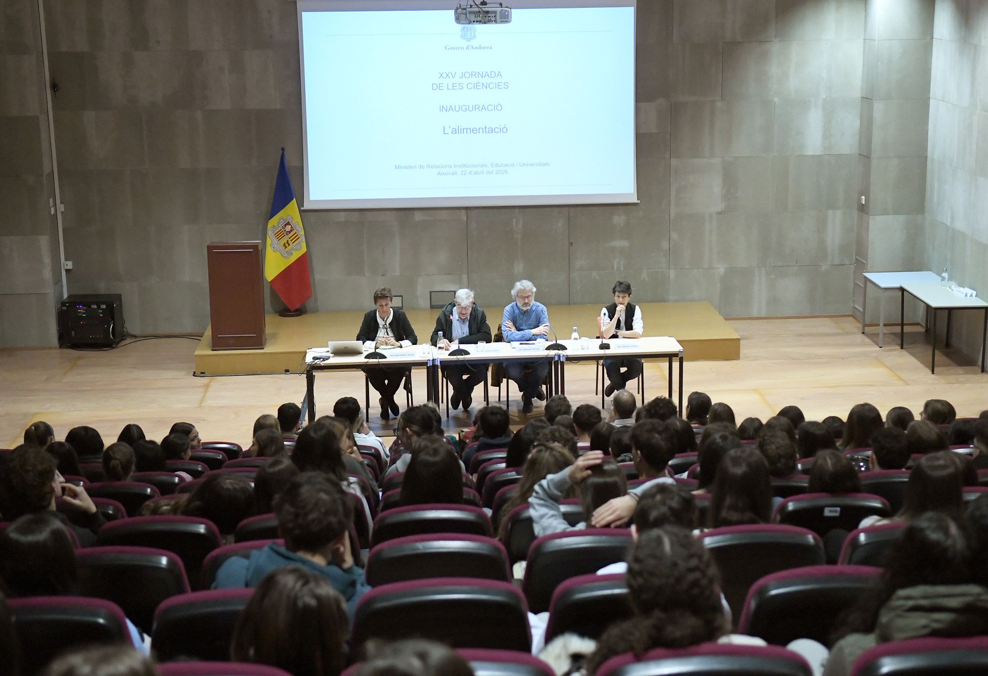 L’alimentació centra la XXV Jornada de les Ciències amb més d’un centenar d’alumnes participants.