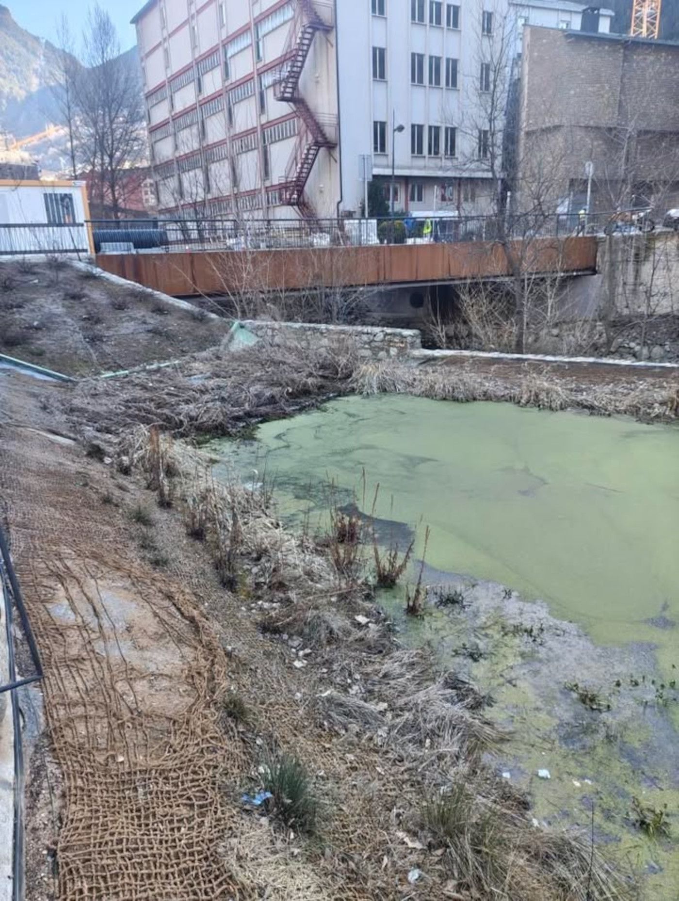 La llacuna del parc de l'Ossa.