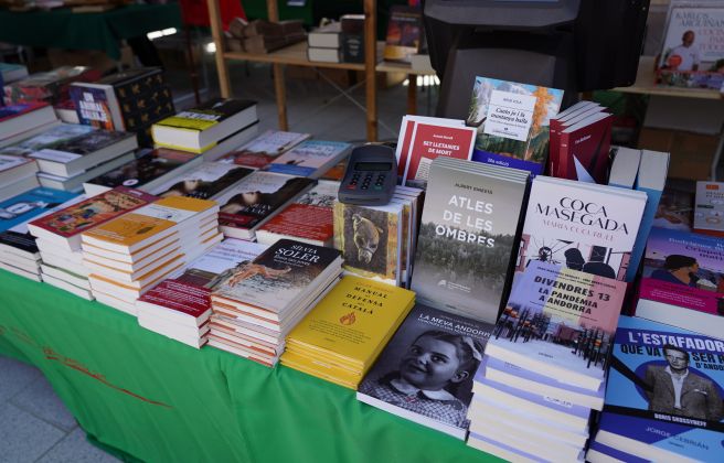 Una de les parades de la plaça del Poble.