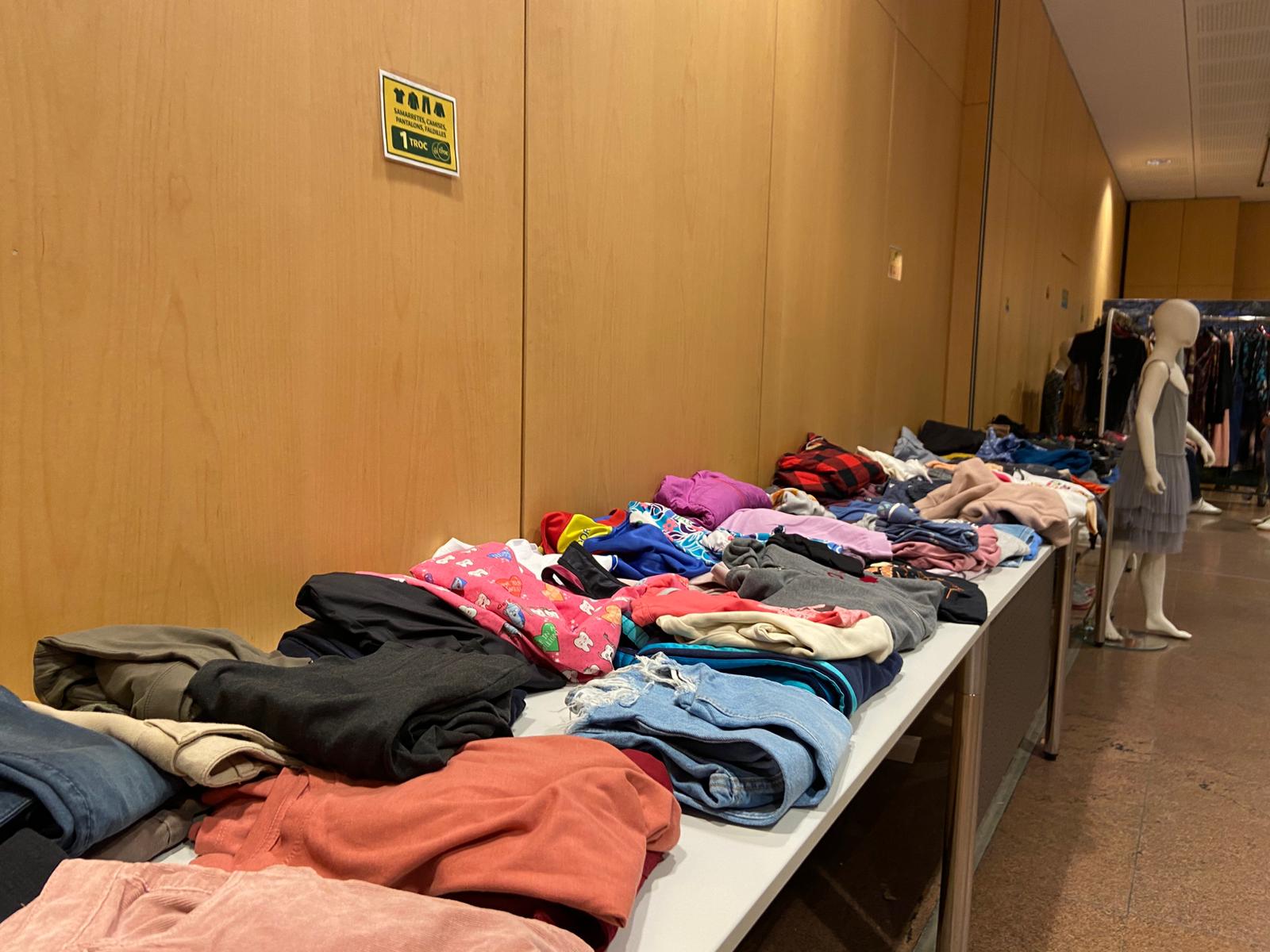 Tot ben plegat i repartit per la sala consòrcia. 