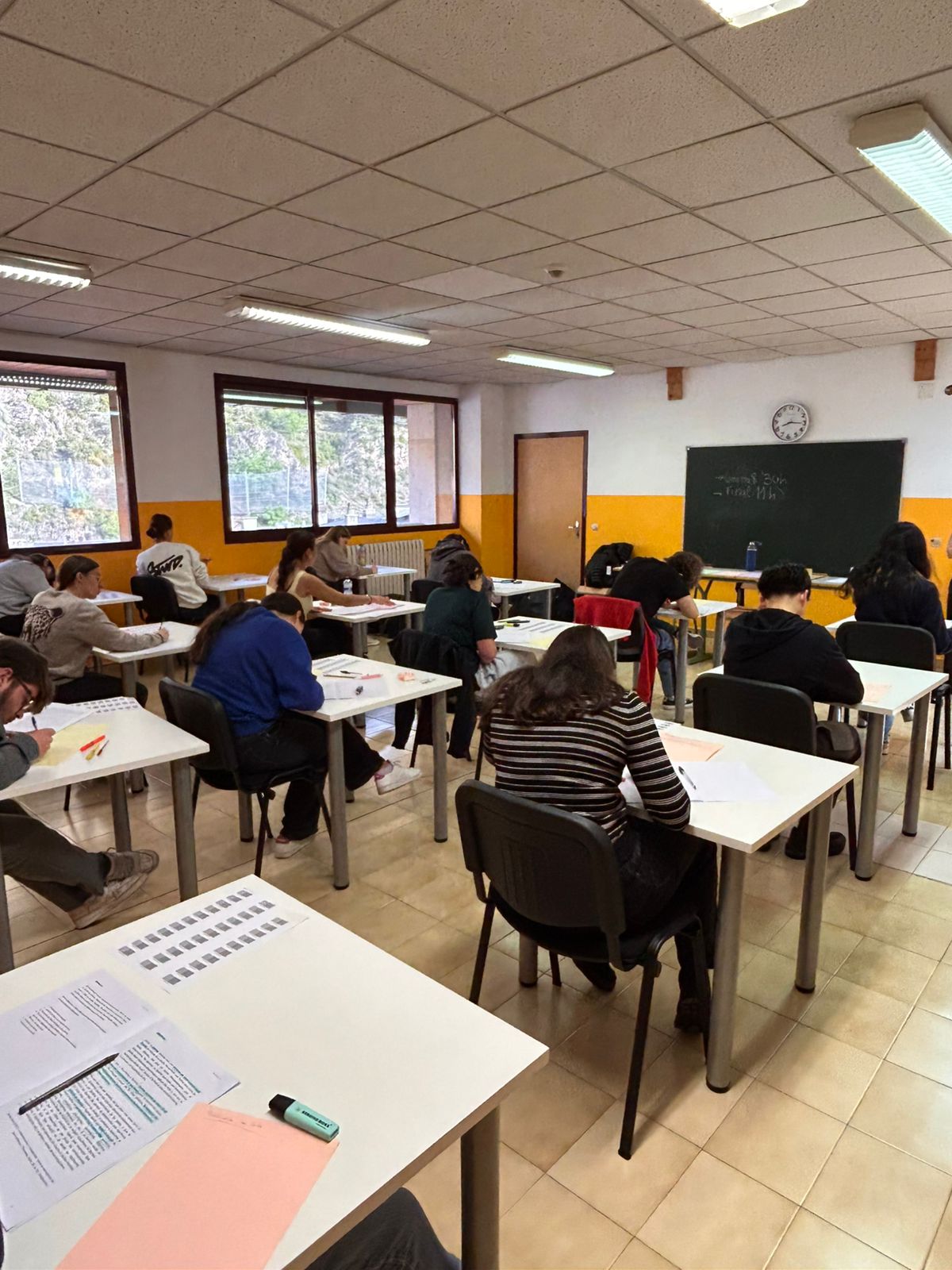 Uns 260 candidats comencen les Proves Oficials de Batxillerat.