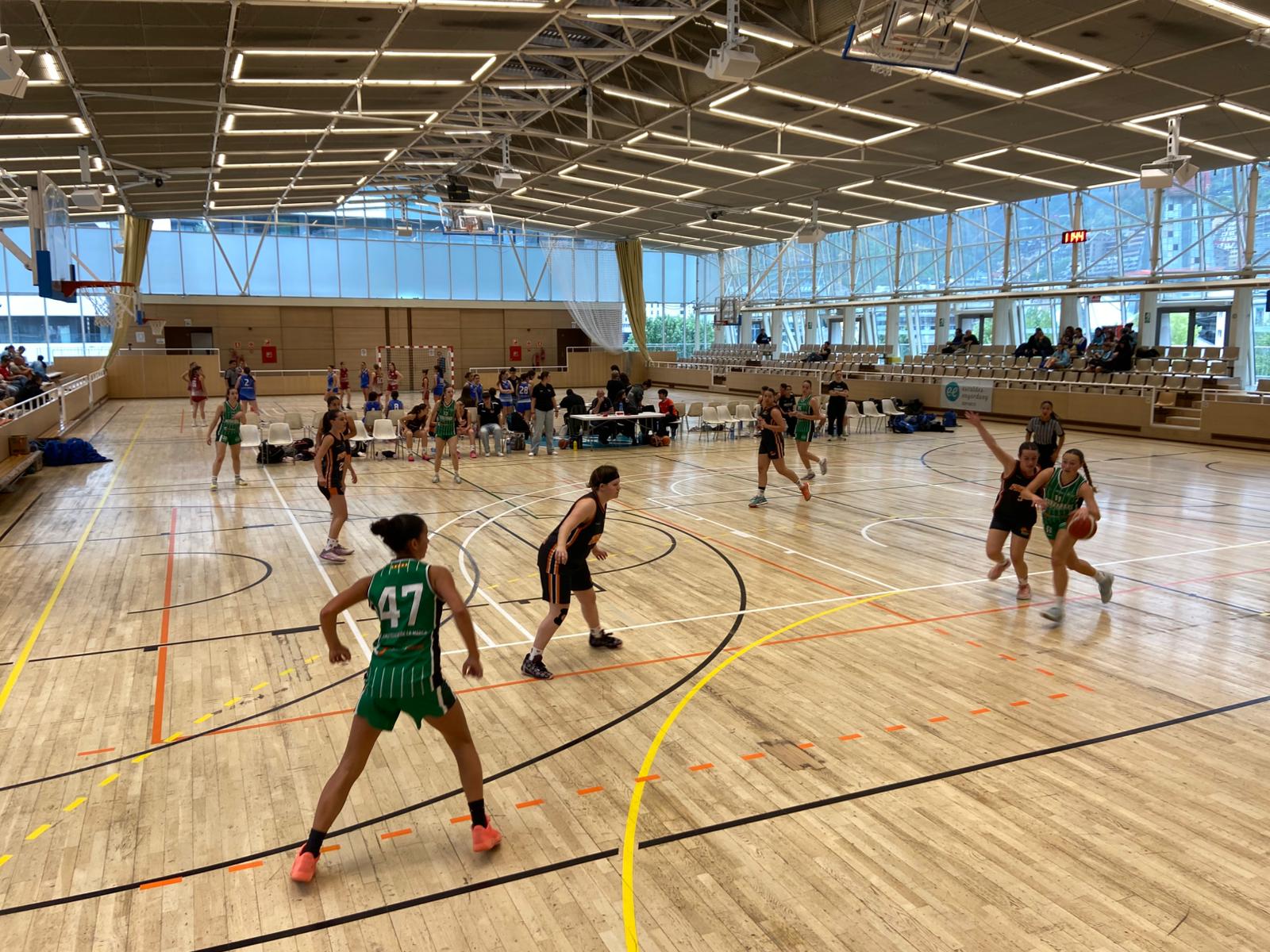 Un dels duels de categories femenines que s'ha celebrat aquest matí a Escaldes-Engordany.