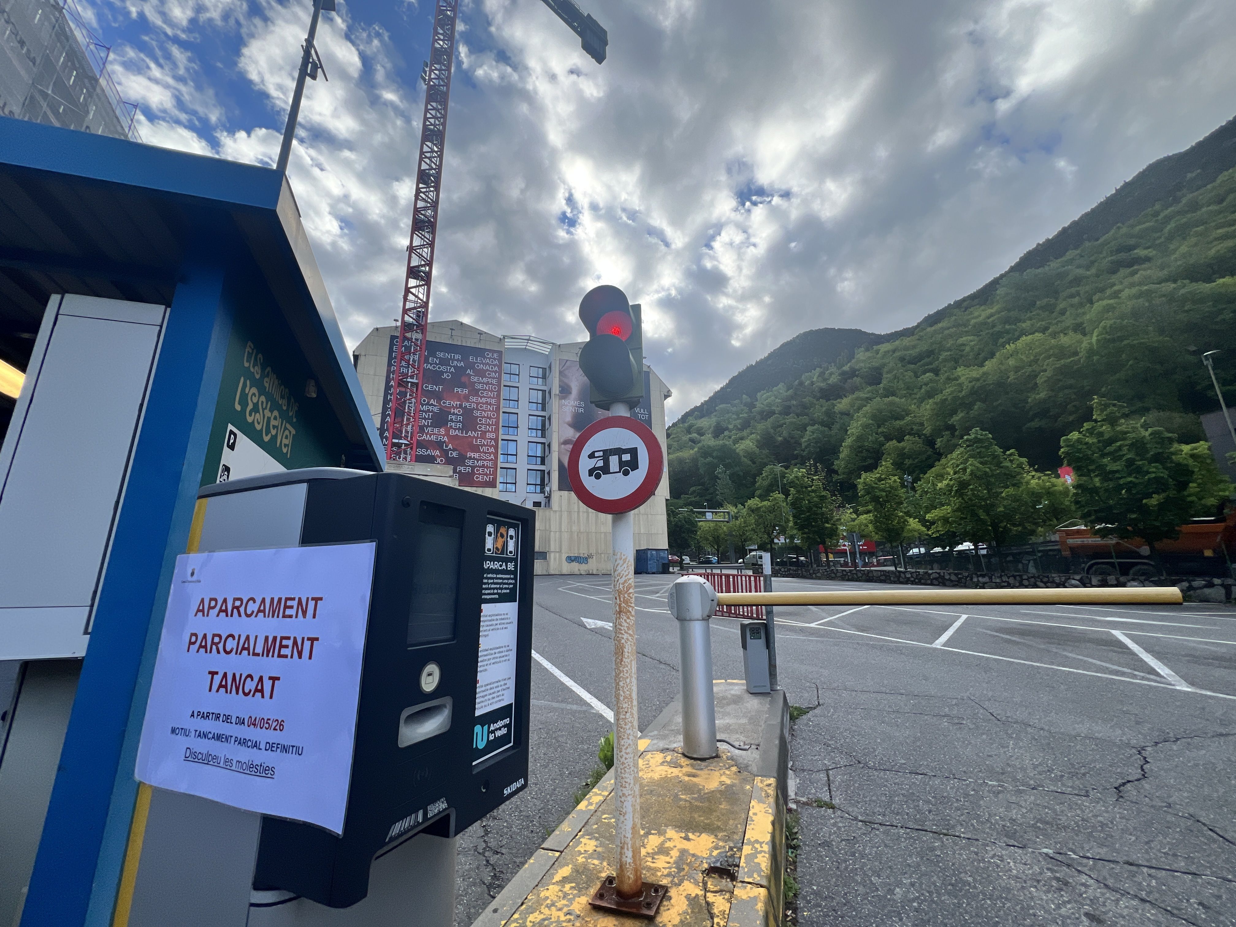 La retirada de la grua permetrà guanyar alguns espais més.