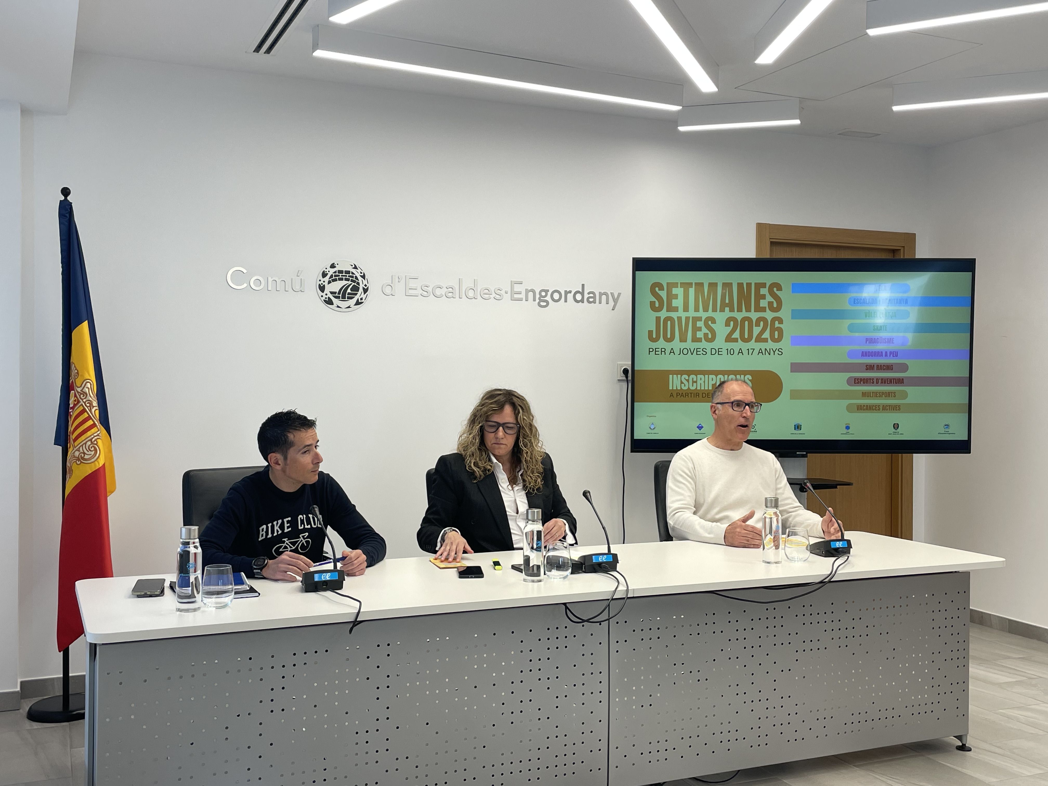 Julio Pintado, Laura López i Josep Tudó en la presentació.